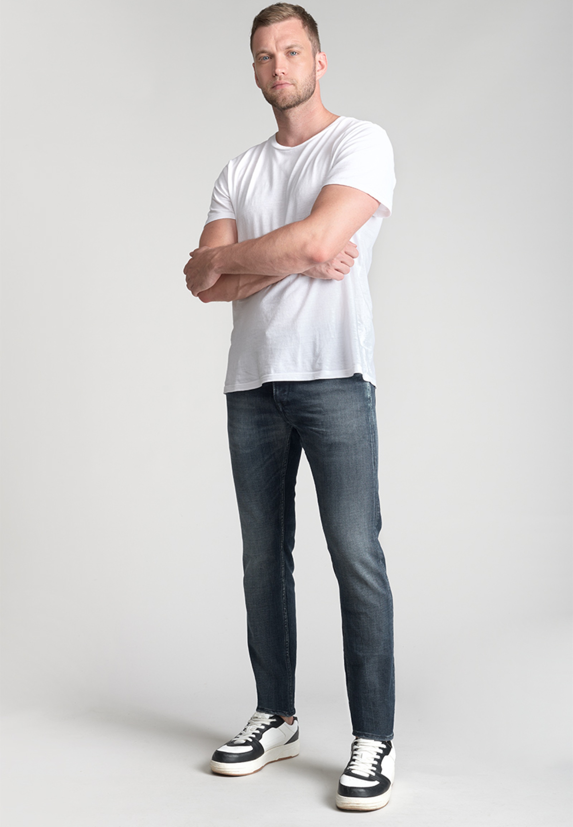 Le Temps Des Cerises Bequeme Jeans »700/11«, mit bequemem Regular Fit-Schnitt