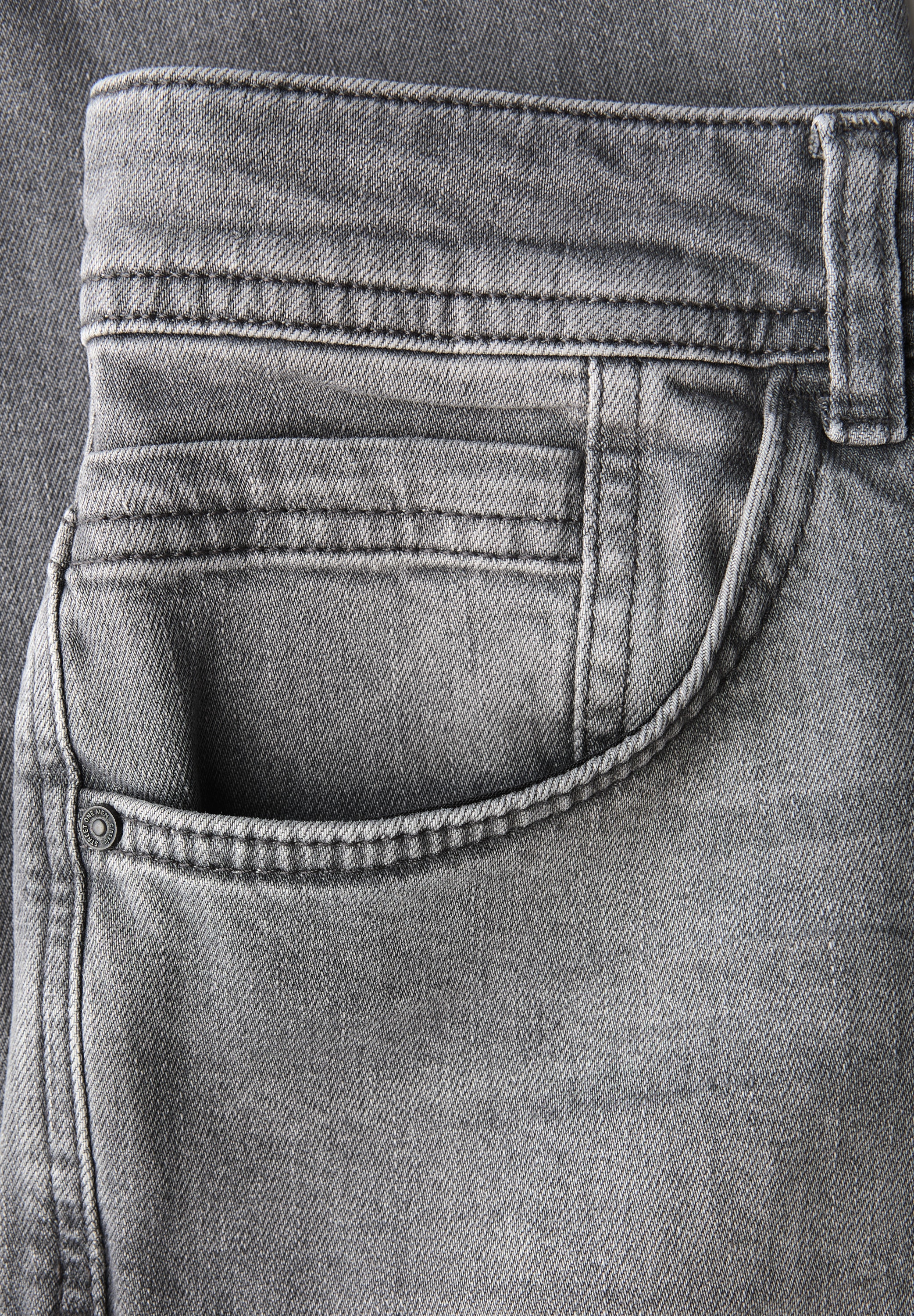 STREET ONE MEN Slim-fit-Jeans, aus Baumwolle mit Stretchanteil
