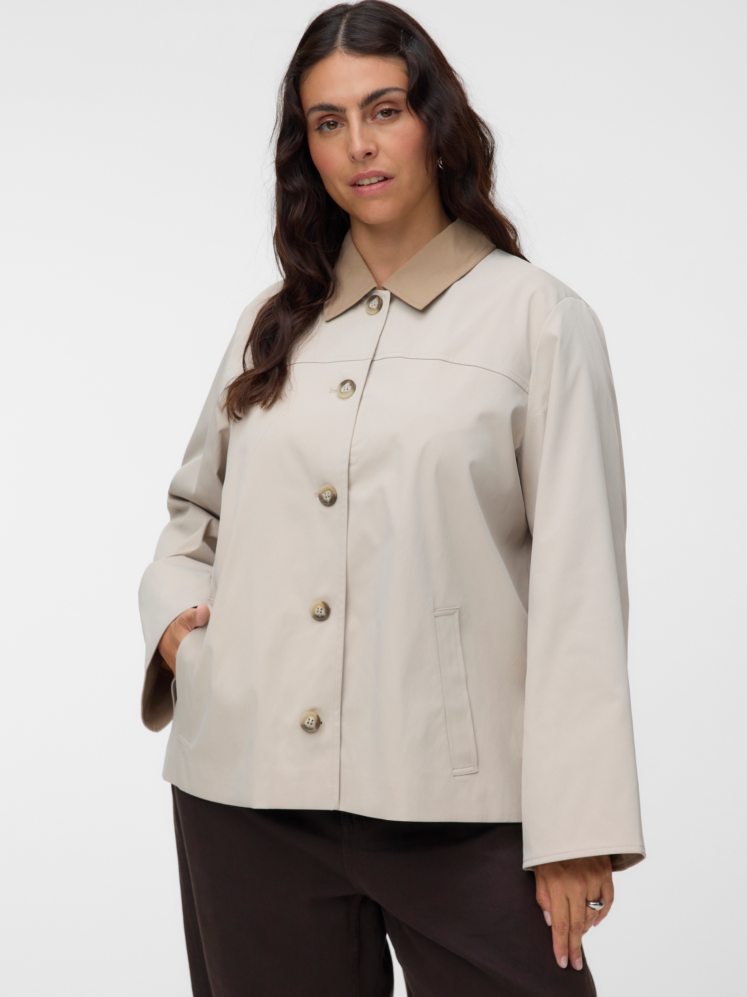 Vero Moda Curve Kurzjacke "VMCCHELSEAPOPPY SHORT JACKET CUR" Kunstfaser