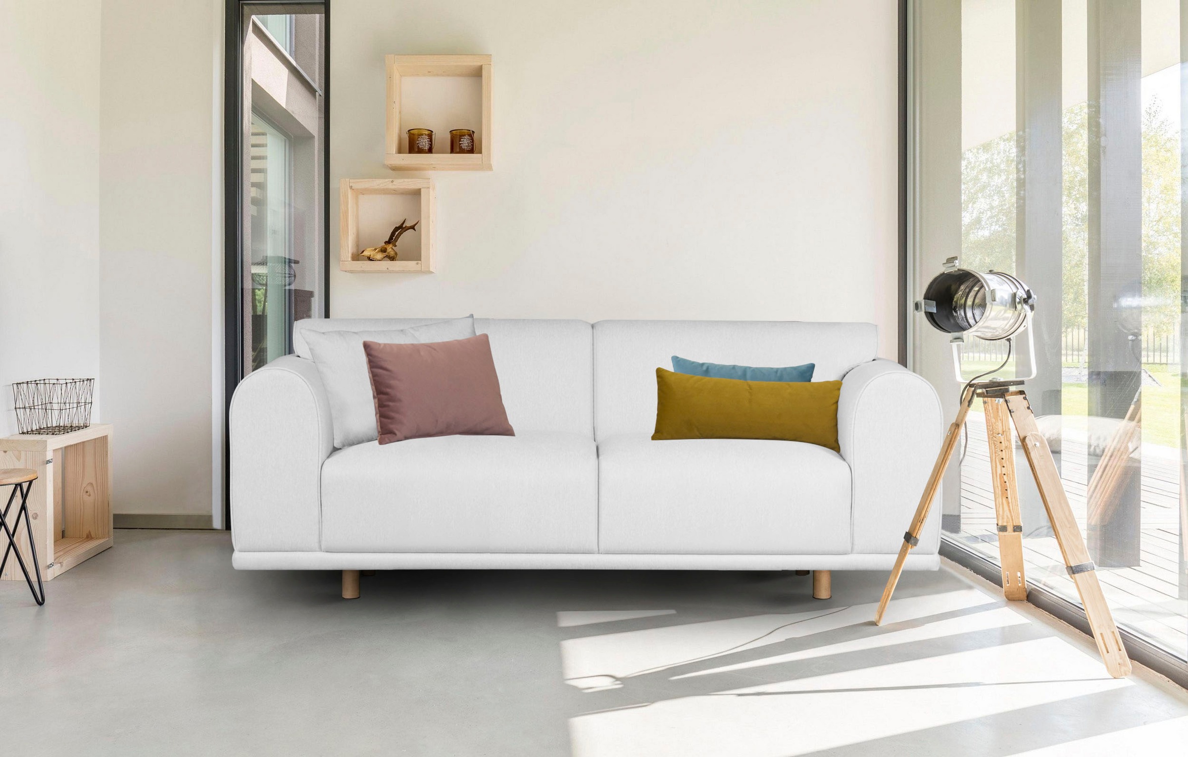 andas 2-Sitzer »Maroon«, in skandinavischem Design, mit losen Kissen