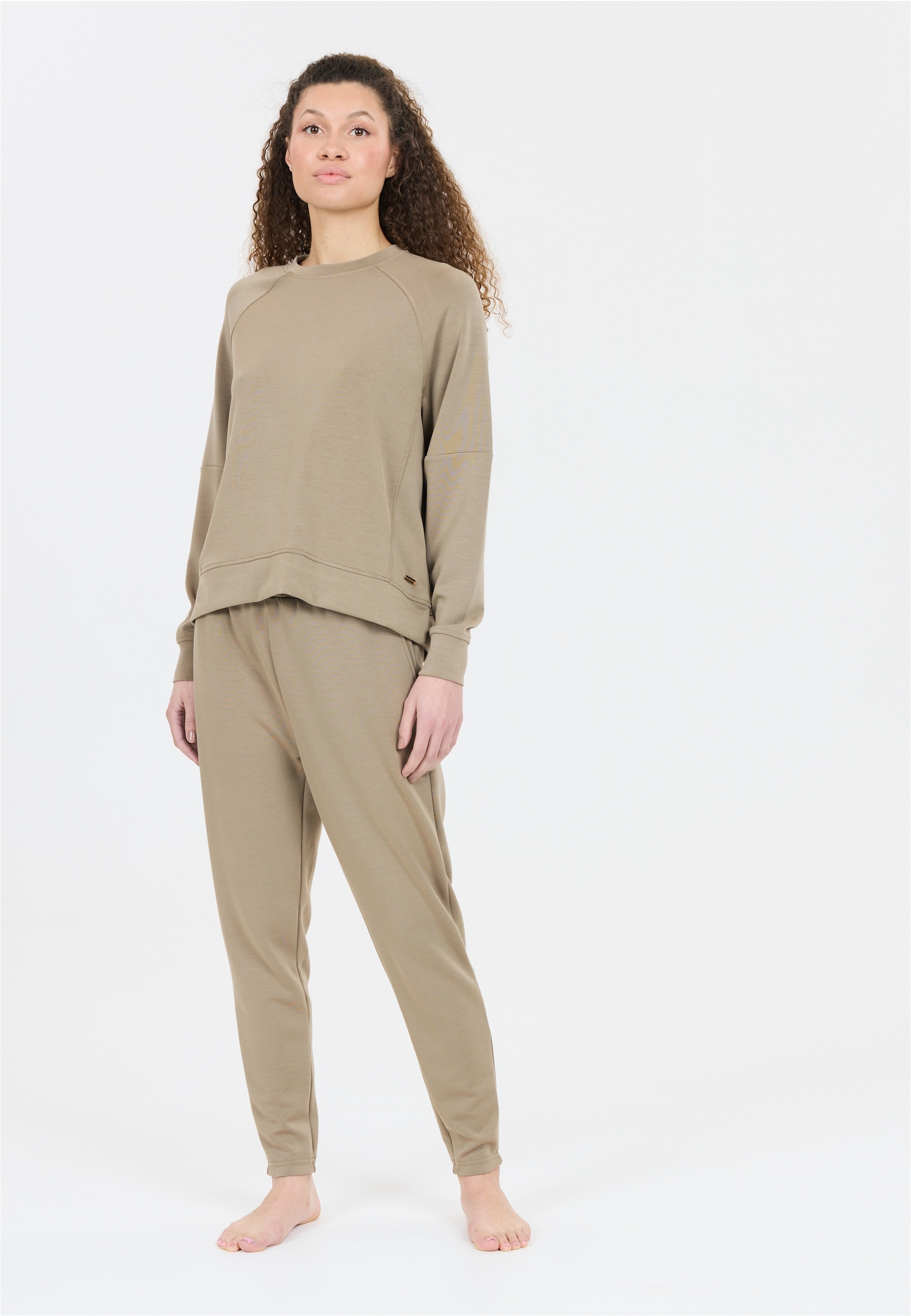 ATHLECIA Sweatshirt "Jacey", aus extra weichem Material günstig online kaufen