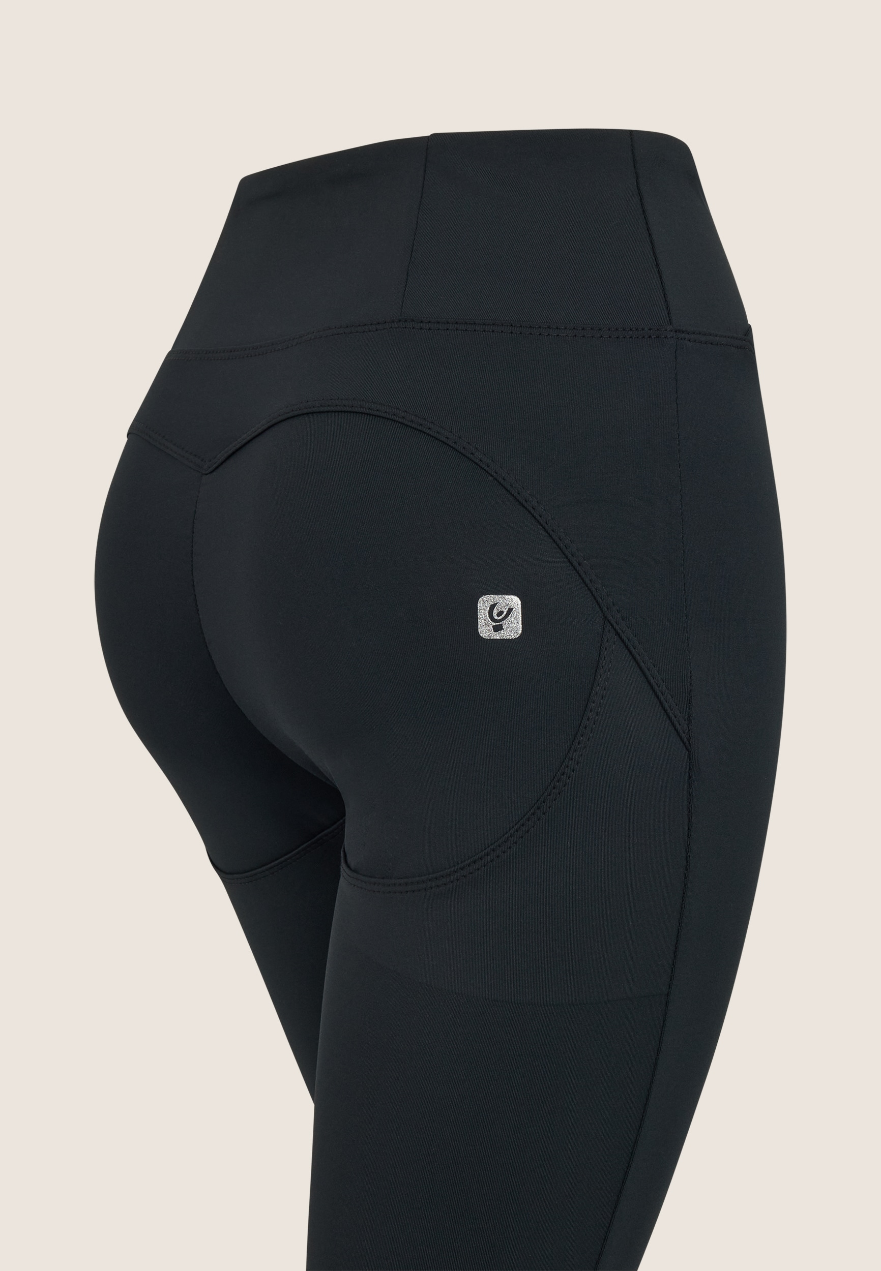 Freddy Leggings »WRUP SUPERSKINNY 7/8 HIGHWAIST CORE«, mit Lifting & Shaping Effekt