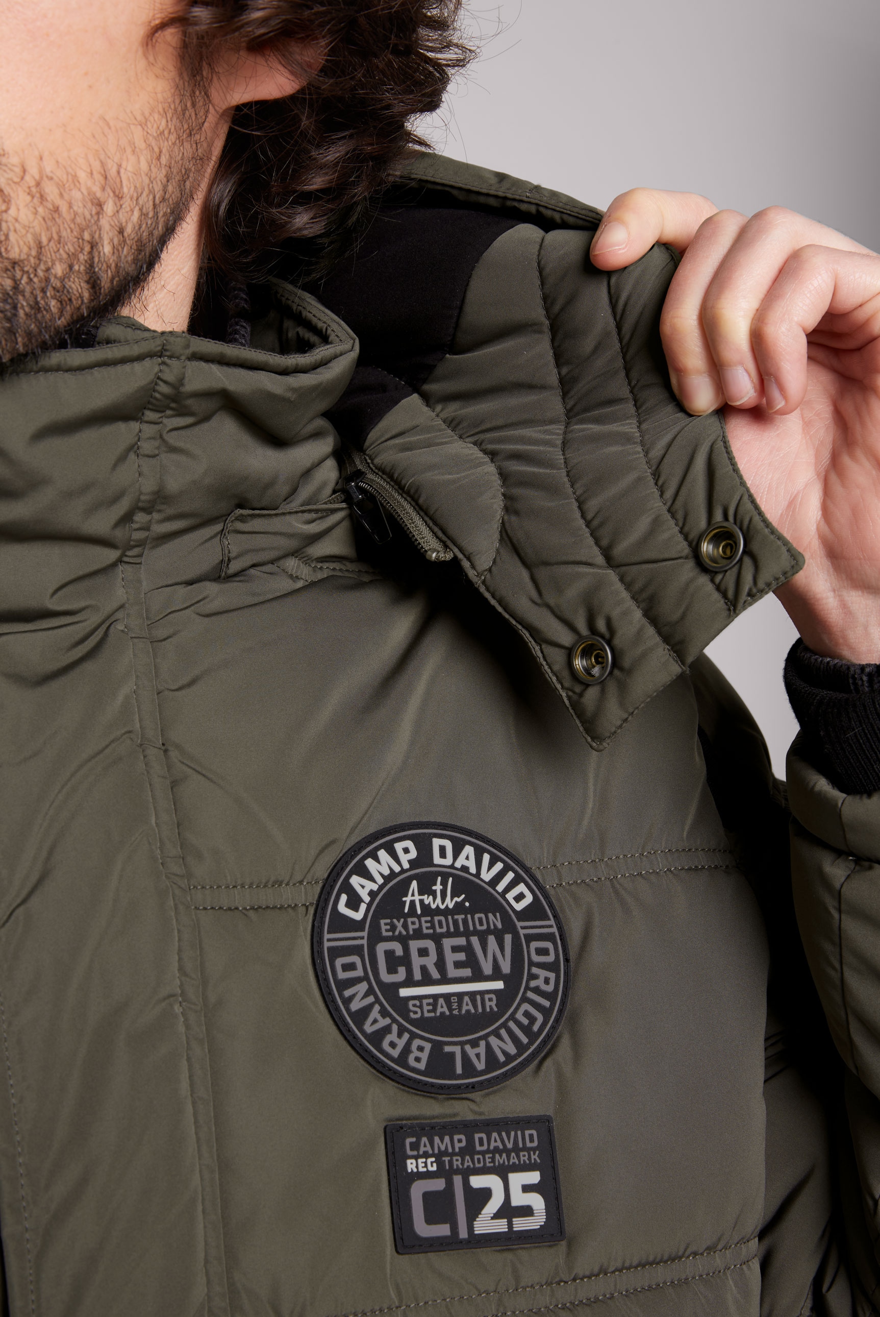 CAMP DAVID Outdoorjacke mit Kapuze mit Windbreaker-Bündchen im Ärmel