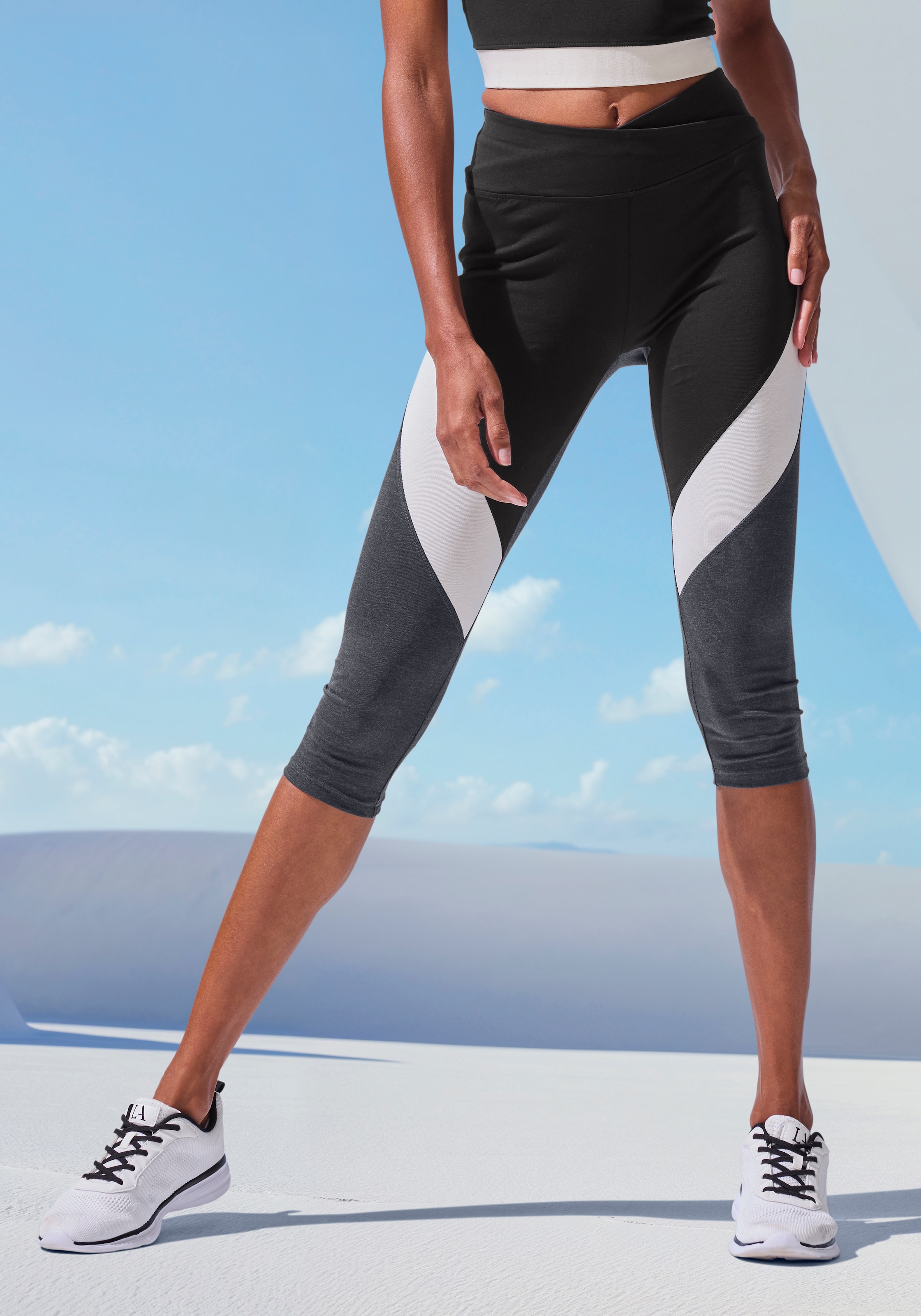 LASCANA ACTIVE Caprileggings, Sporthose in Colourblockingdesign günstig online kaufen