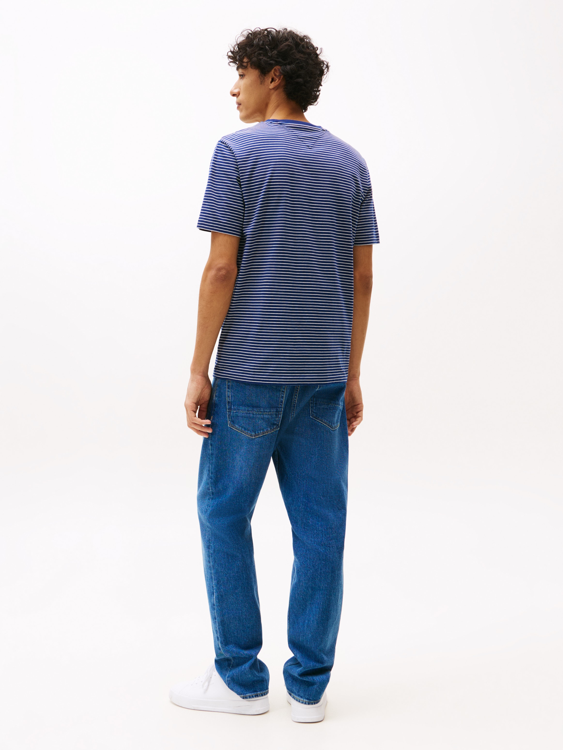 Tommy Hilfiger T-Shirt »ESSENTIAL REG FIT SOLID TEE«, mit Rundhalsausschnitt