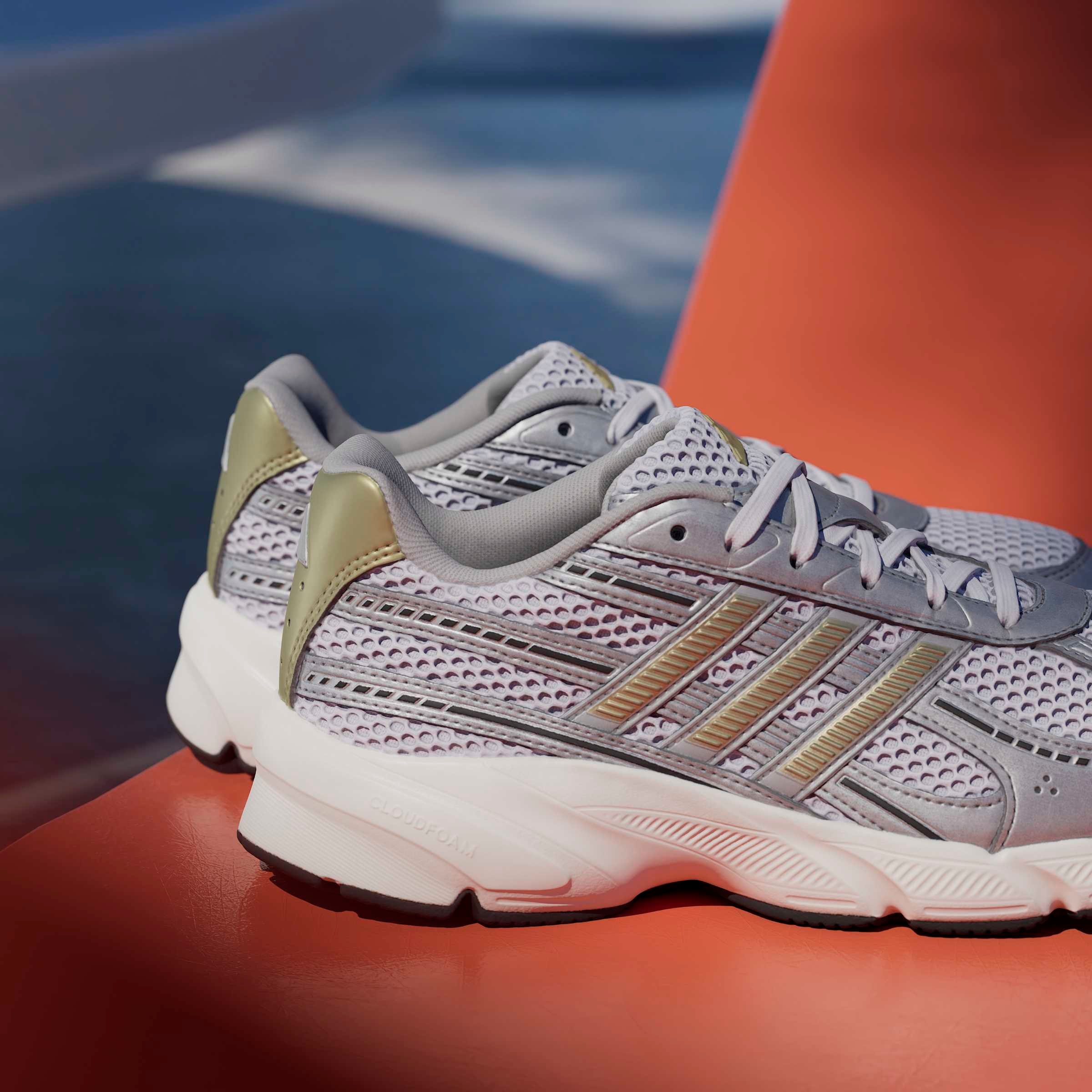 adidas Sportswear Sneaker »TECHNOCHAOS 2000«  inspiriert vom Design des adistar control