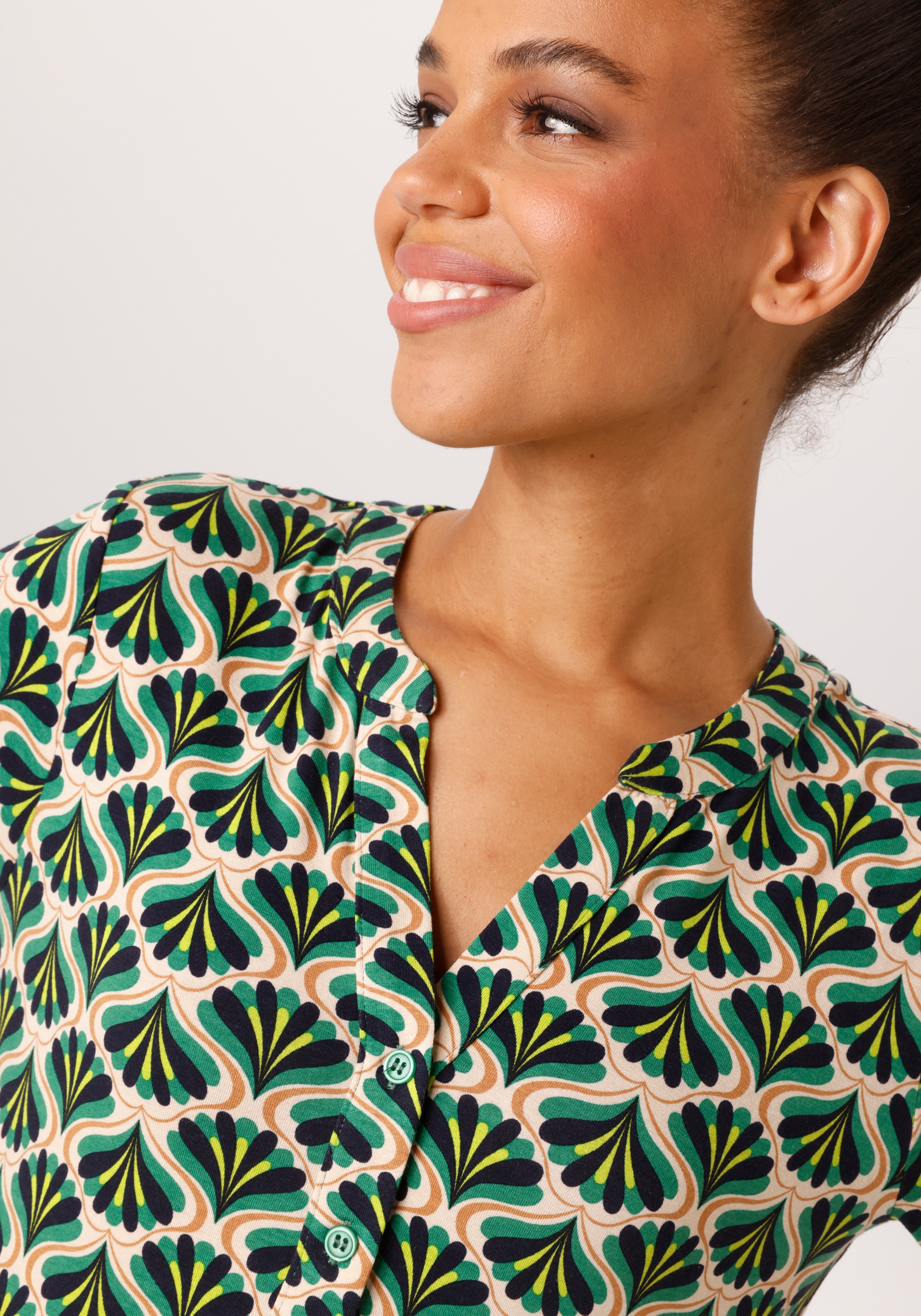 Thumbnail - Aniston CASUAL Schlupfbluse mit farbharmonischem Retro-Muster - NEUE KOLLEKTION