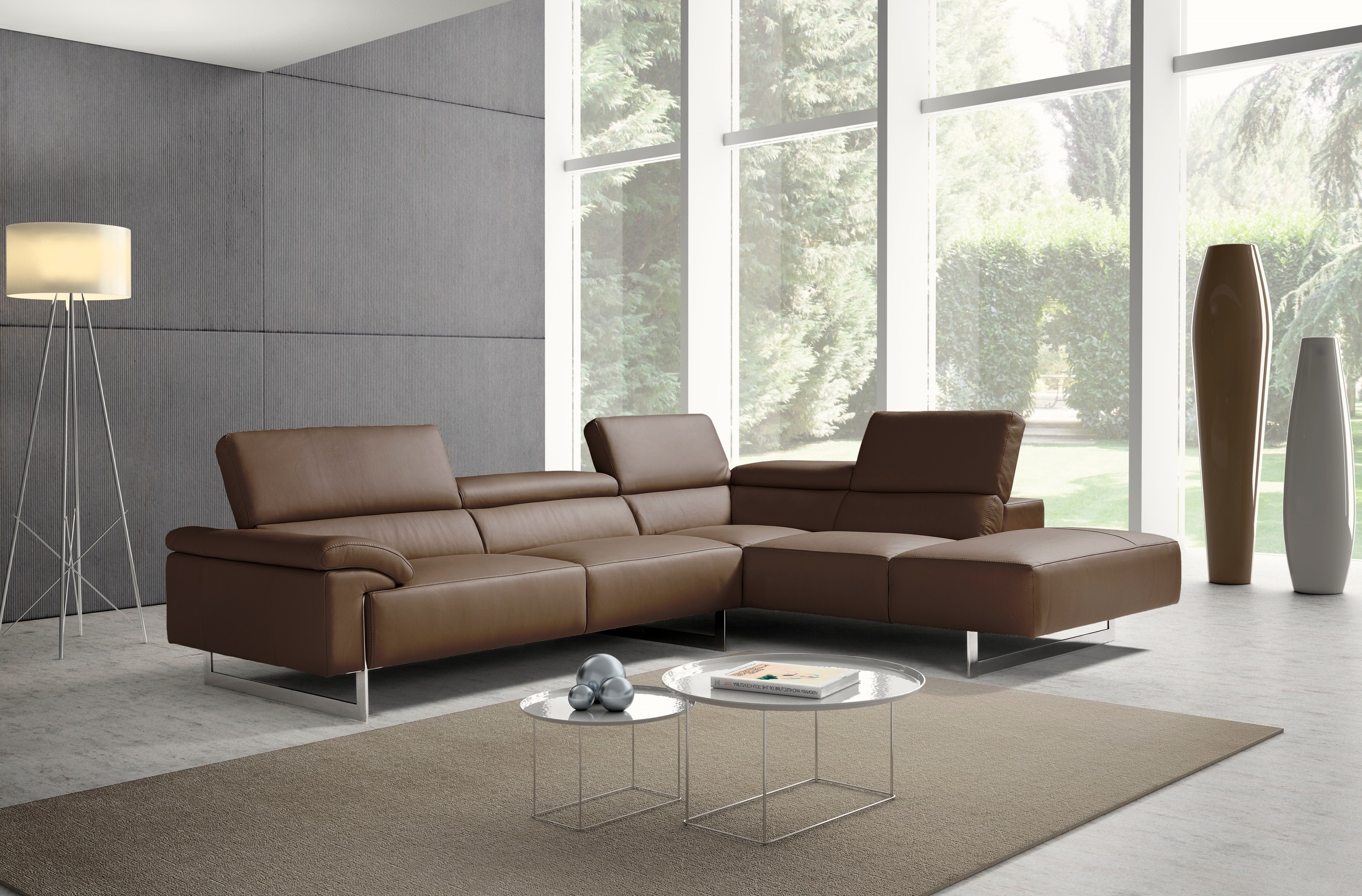 Egoitaliano Ecksofa »Malika, elegant und bequem, Designsofa, L-Form«, mit Ottomane, inkl. Kopfteilverstellung und chromfarbenen Metallfüßen