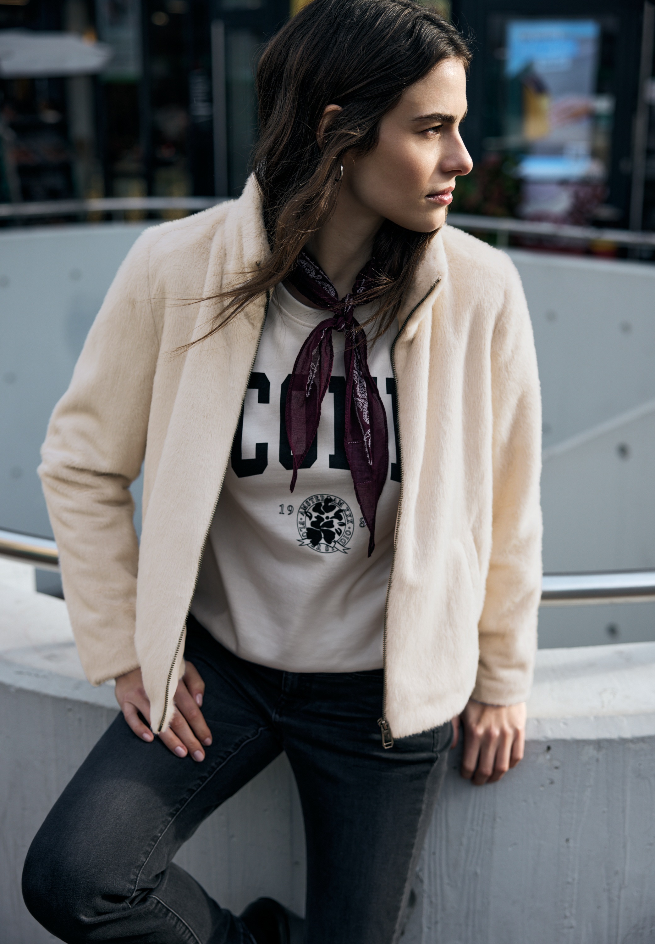 STREET ONE STUDIO Fellimitatjacke ohne Kapuze mit Tunnelzug am Saum günstig online kaufen