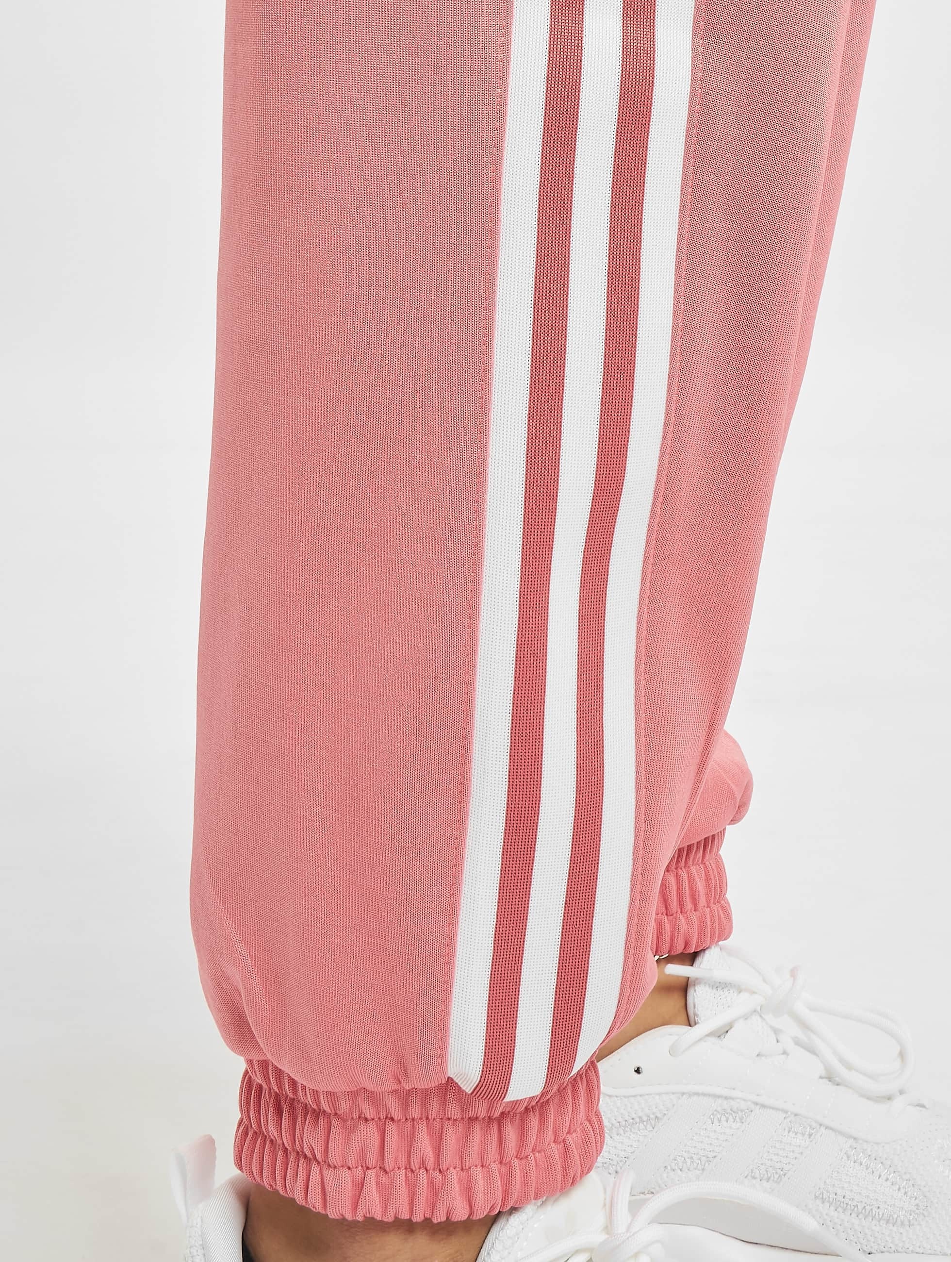 Stoffhose »Damen adidas 3D Trefoil Trainingshose«, (1 tlg.)
