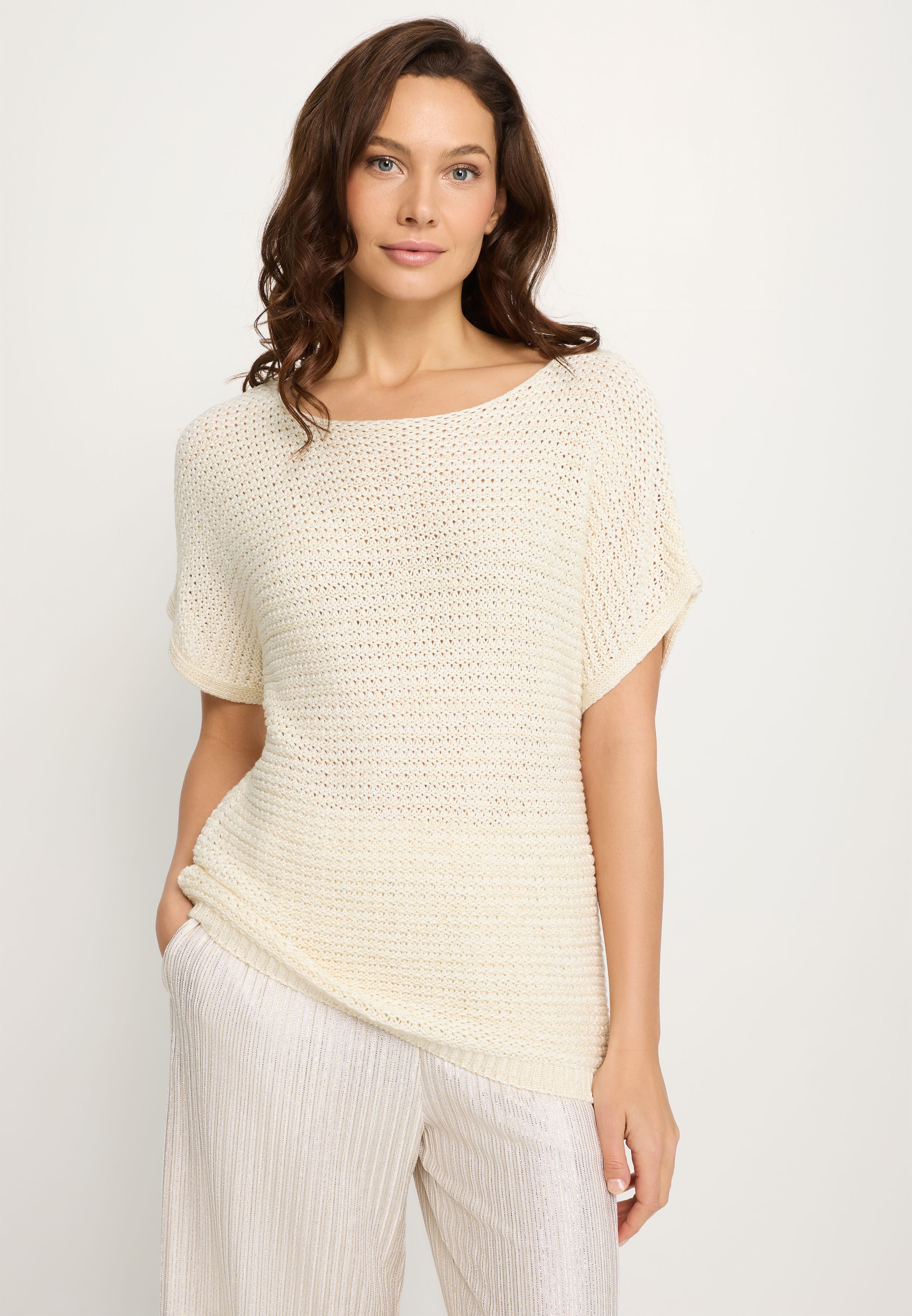 LASCANA Kurzarmpullover in luftigem Ajourstrick, leichter Sommerpullover, Metallic-Effekt