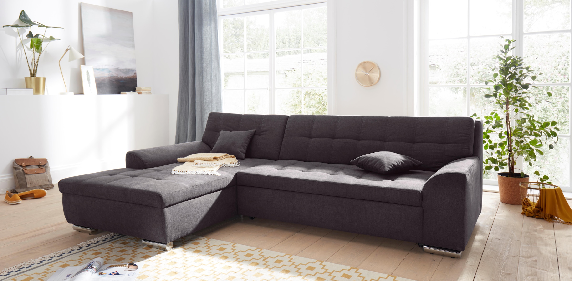 DOMO collection Ecksofa "Aversa, moderne Steppung, geschwungene Armlehnen, günstig online kaufen