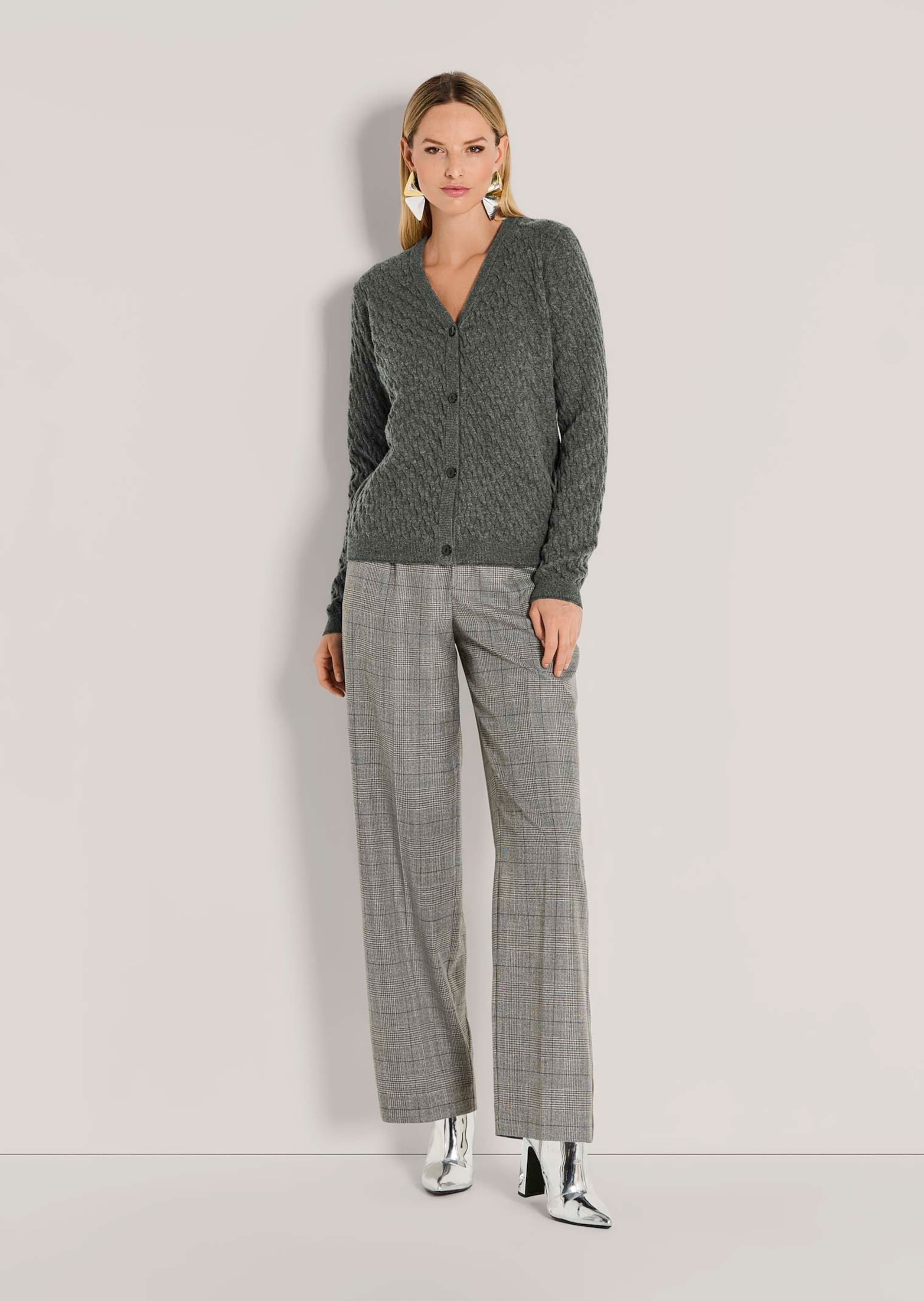 MADELEINE Strickjacke "Strickjacke Stilvolle Maschenjacke mit Zopfmuster" günstig online kaufen