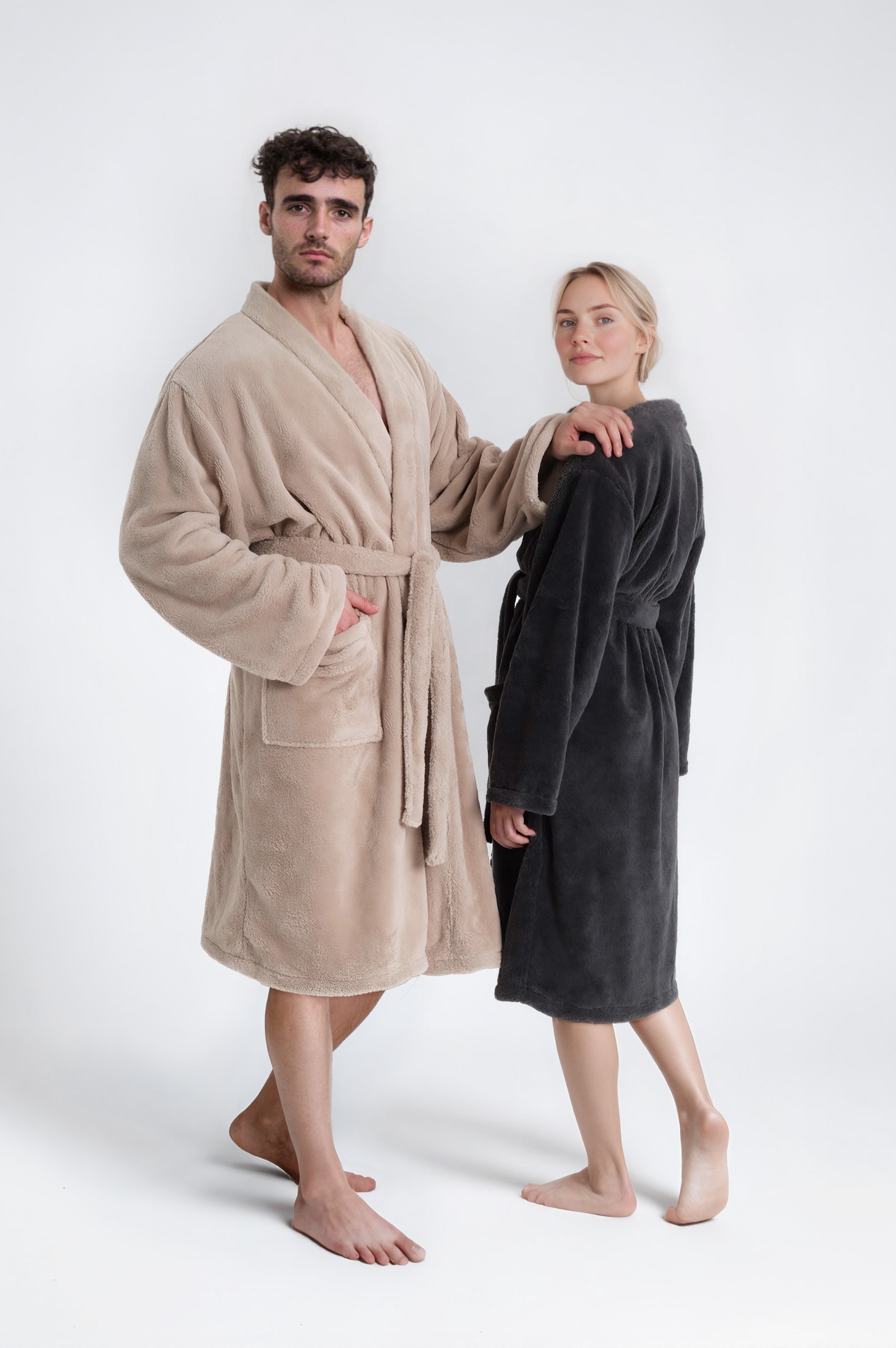 OTTO home Unisex-Bademantel "Lillou Kimono, ideal für Sauna & Spa, Hotelbademantel, Morgenmantel" 1 Stk. kuschelig weicher Fleece, plüsch, für Damen und Herren, XS-3XL