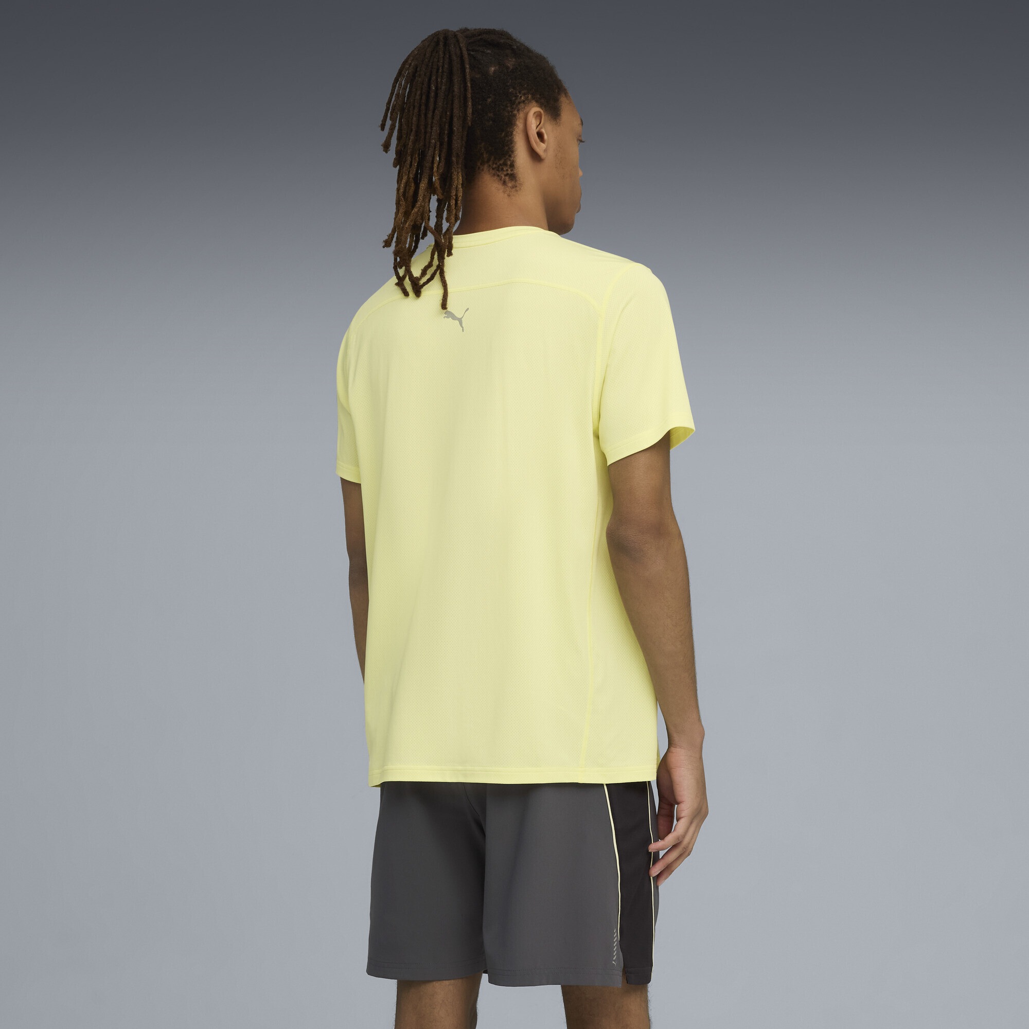 PUMA Laufshirt »RUN CLUB Graphic Mesh T-Shirt Herren«