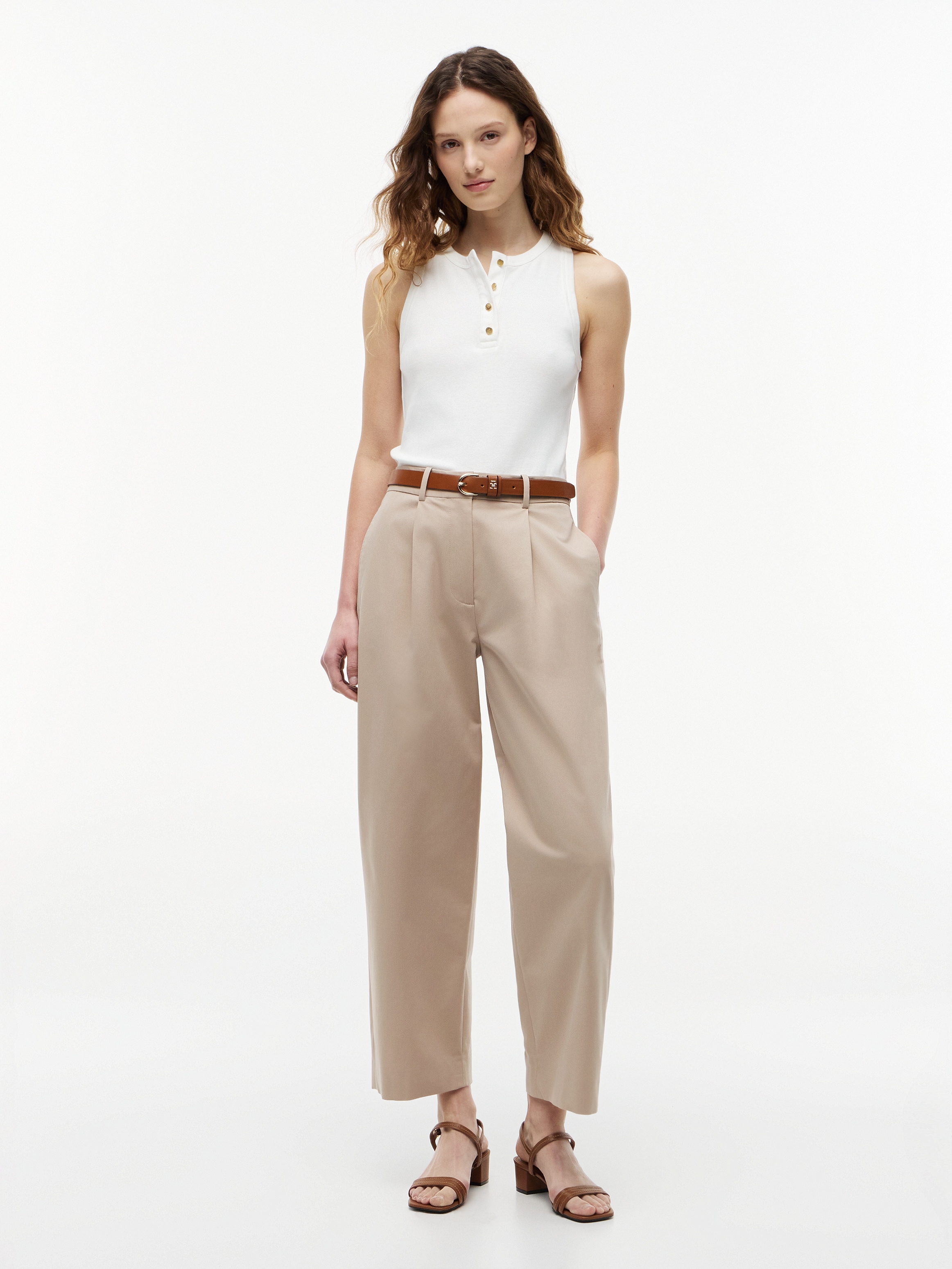 Tommy Hilfiger T-Shirt »GOLD BUTTON HENLEY TOP« mit kurzer Knopfleiste