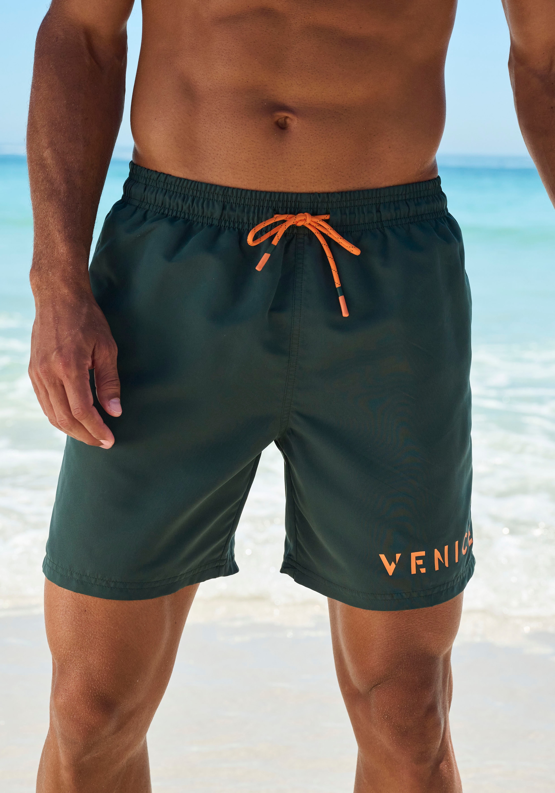 Venice Beach Badeshorts »Martin«, seitliche Eingrifftasche mit Reißverschluss