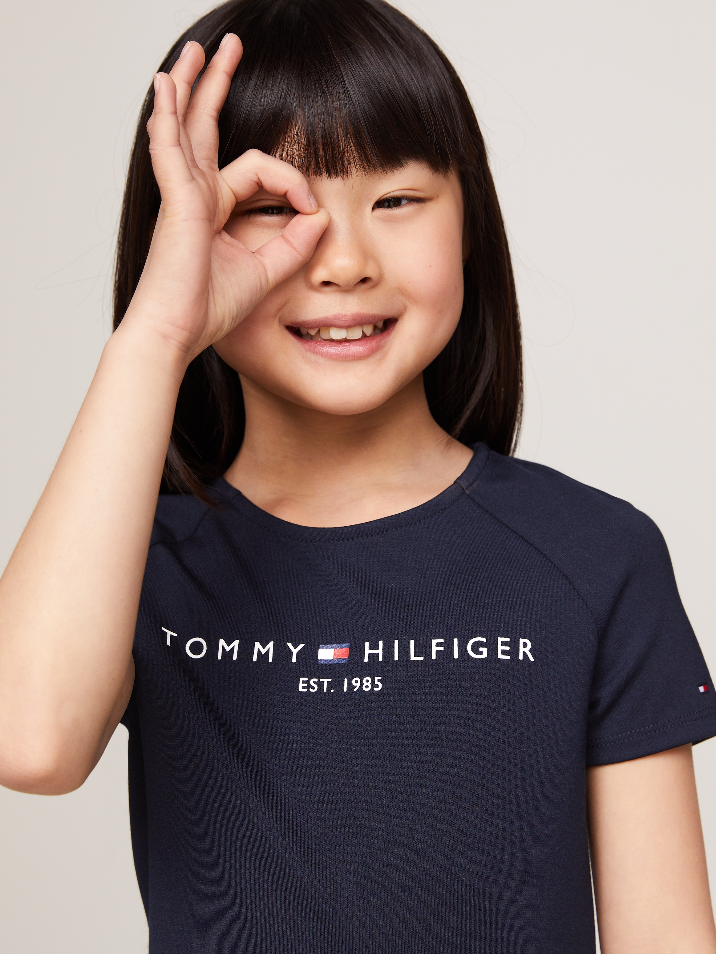 Tommy Hilfiger A-Linien-Kleid »PUNTO FIT & FLARE DRESS SS« Kinder bis 16 Jahre mit Logoschriftzug