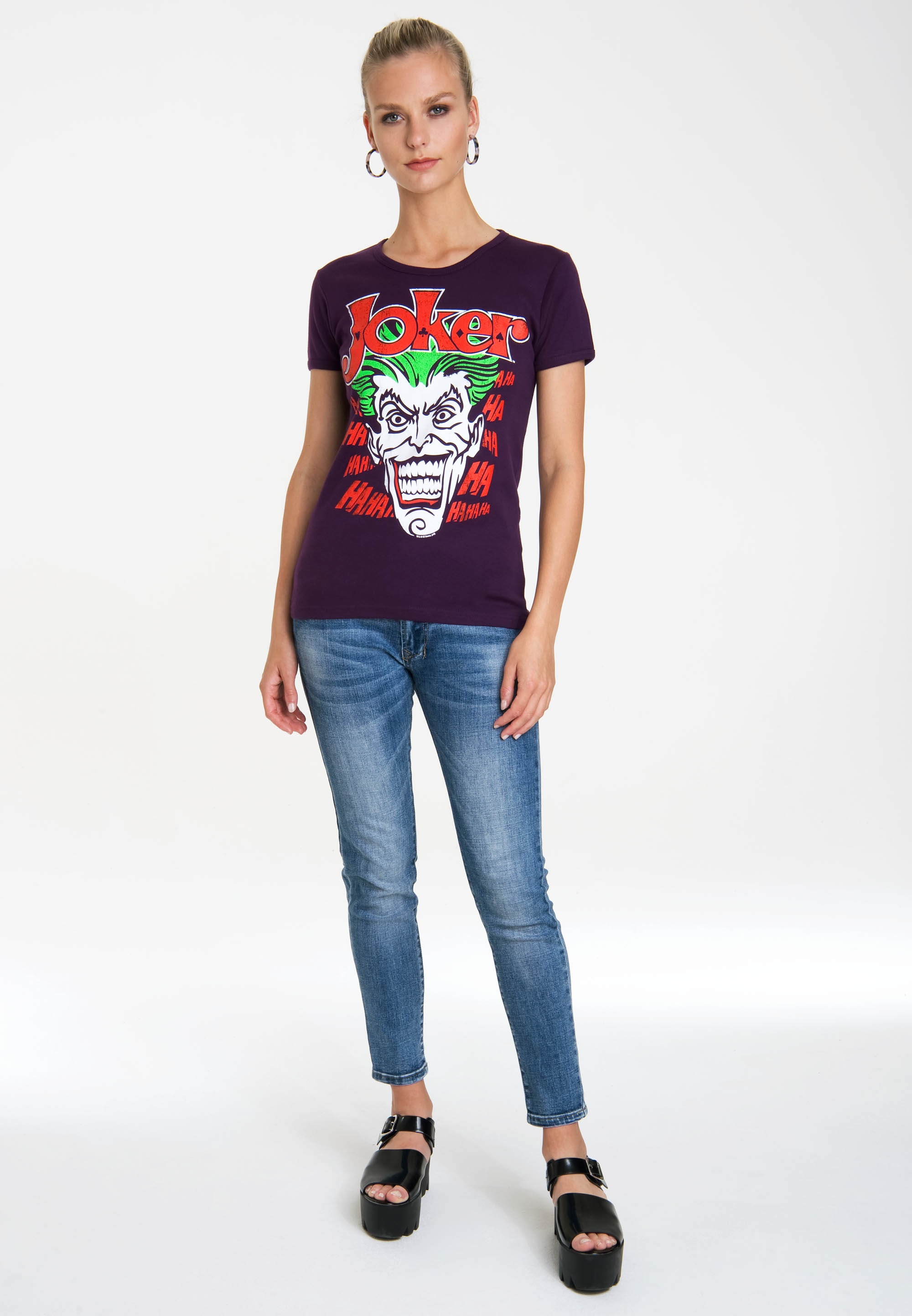 LOGOSHIRT T-Shirt »The Joker«, mit lizenzierten Originaldesign