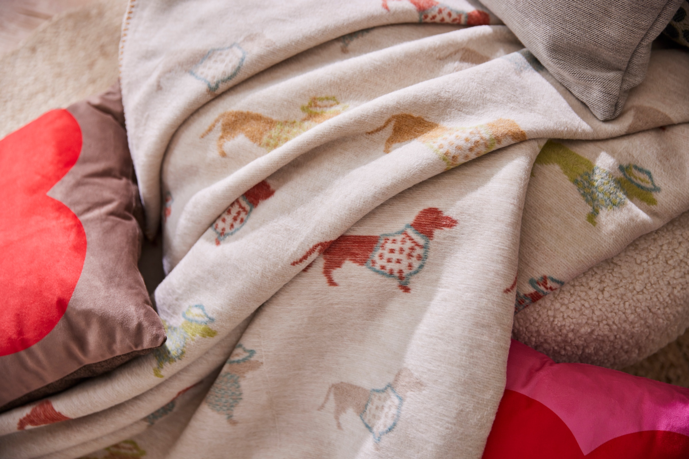 PAD Wohndecke »DACKEL« Made in Europe, Kuscheldecke, Wendefunktion, 150x200 cm