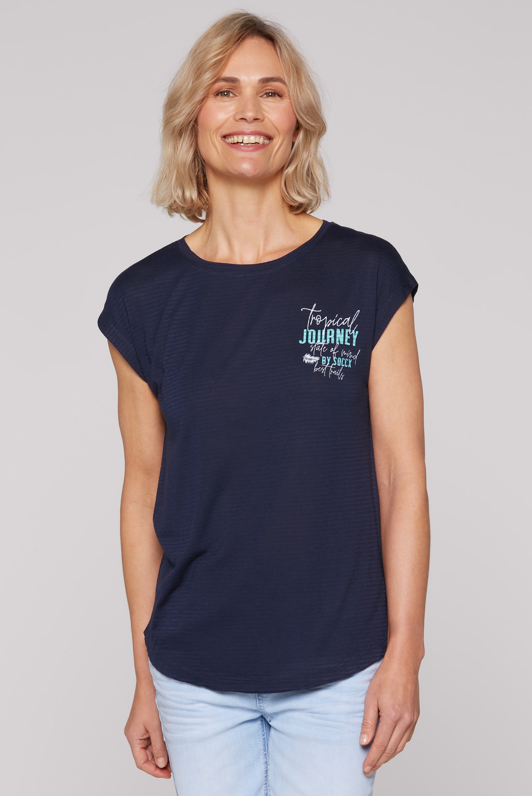 SOCCX Rundhalsshirt, mit überschnittenen Schultern günstig online kaufen