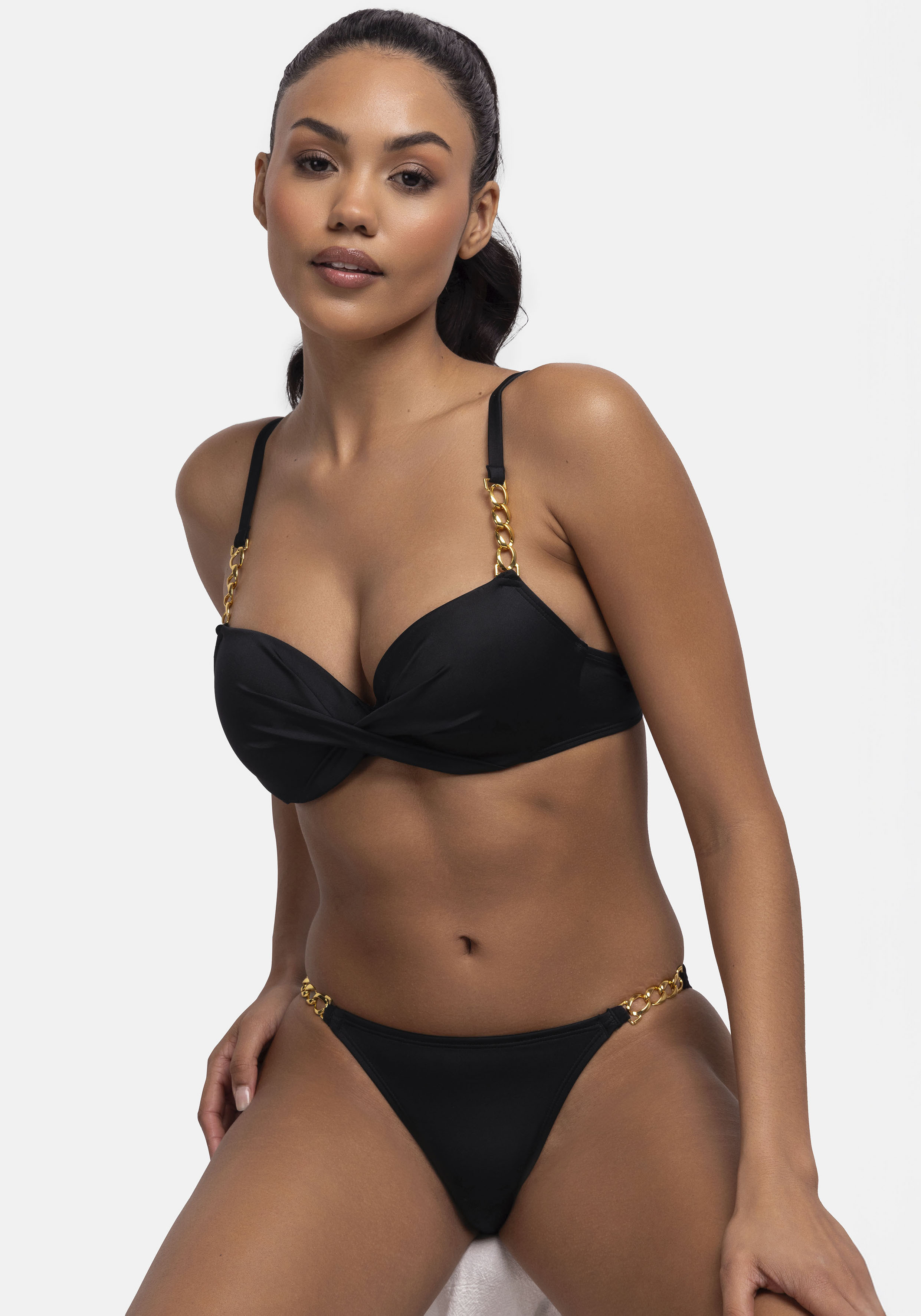 Thumbnail - Dorina Bikini-Hose "FILAO" Mit modischen goldfarbenen Kettendetails