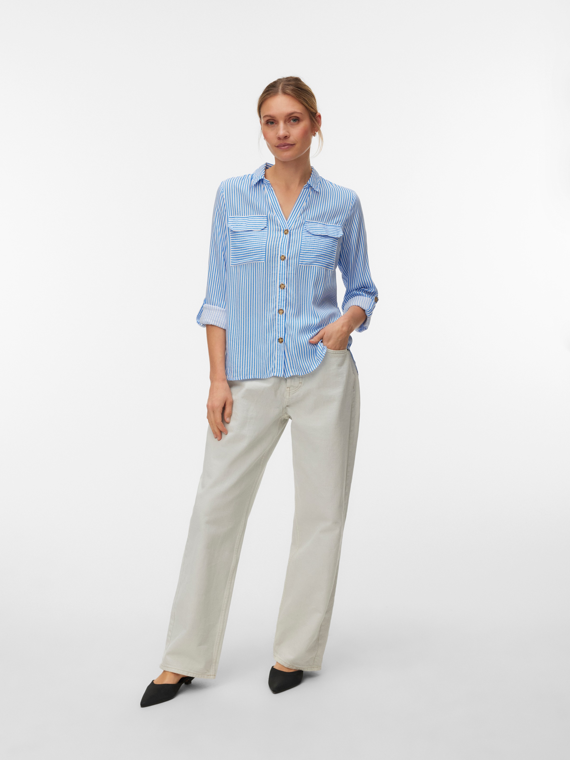 Hemdbluse VERO MODA "VMBUMPY L/S SHIRT NEW WVN GA NOOS", Damen, Gr. L, nebulas blau stripes:snow weiß, Web, Obermaterial: 100% Viskose, gestreift, regular fit Po-bedeckend, V-Ausschnitt, mit Riegel Manschette, Blusen Hemdbluse, Viskose, regular fit 3