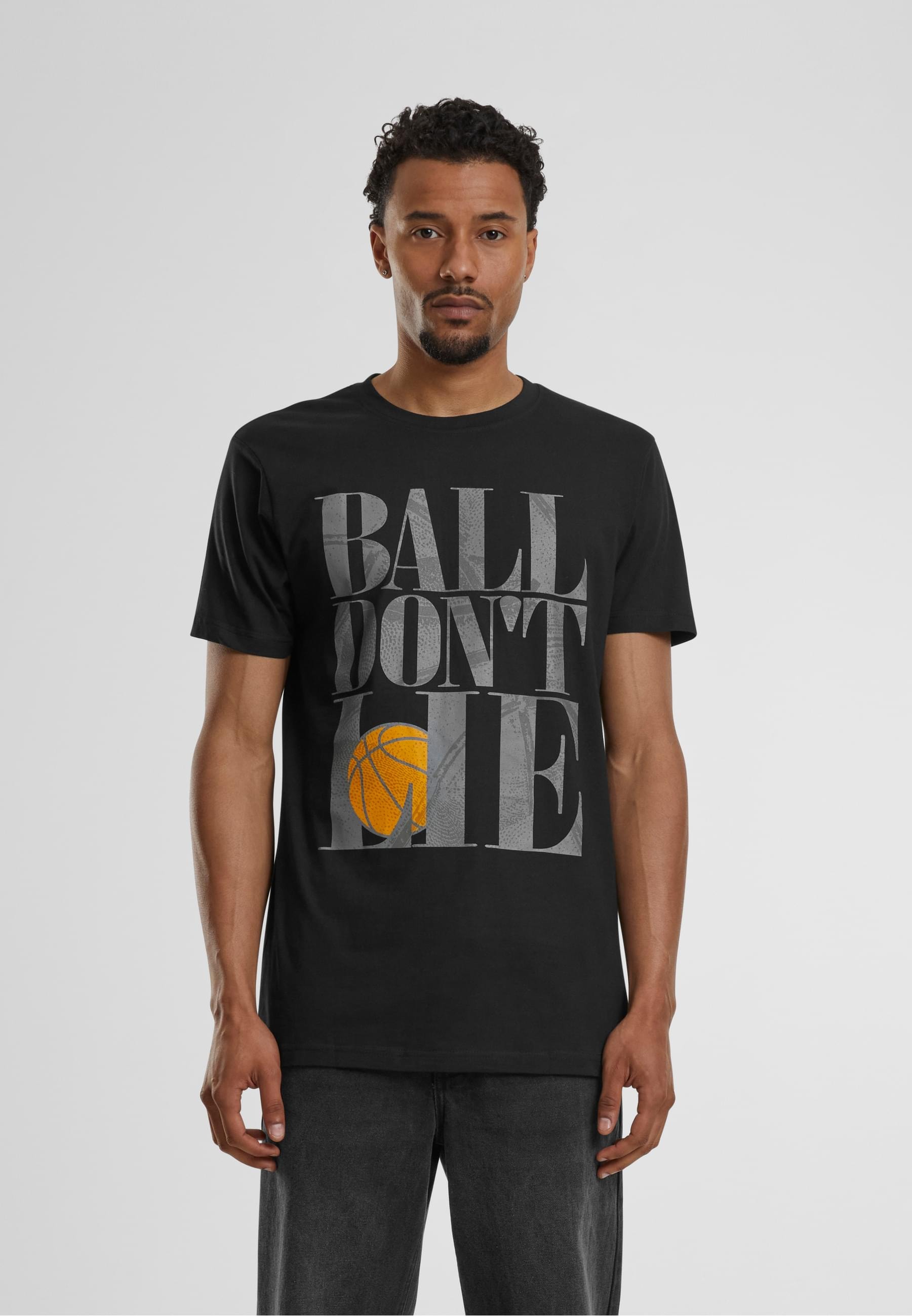 MisterTee T-Shirt »MisterTee Herren Ball Don´t Lie Tee«, (1 tlg.)