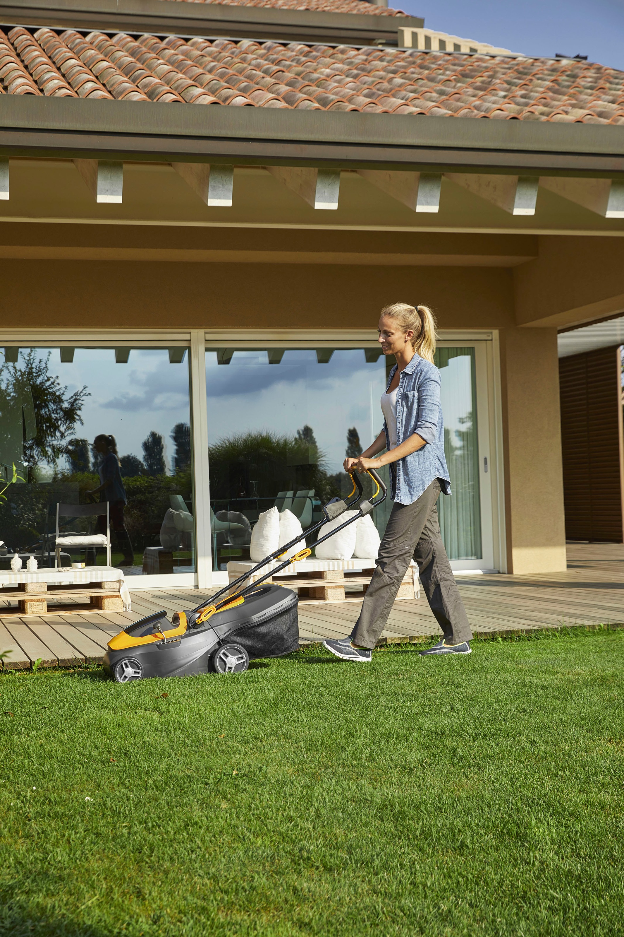 STIGA GARDEN Akkurasenmäher »Collector 136e«, mit 2 Akkus 20V/2Ah und Doppel-Ladegerät