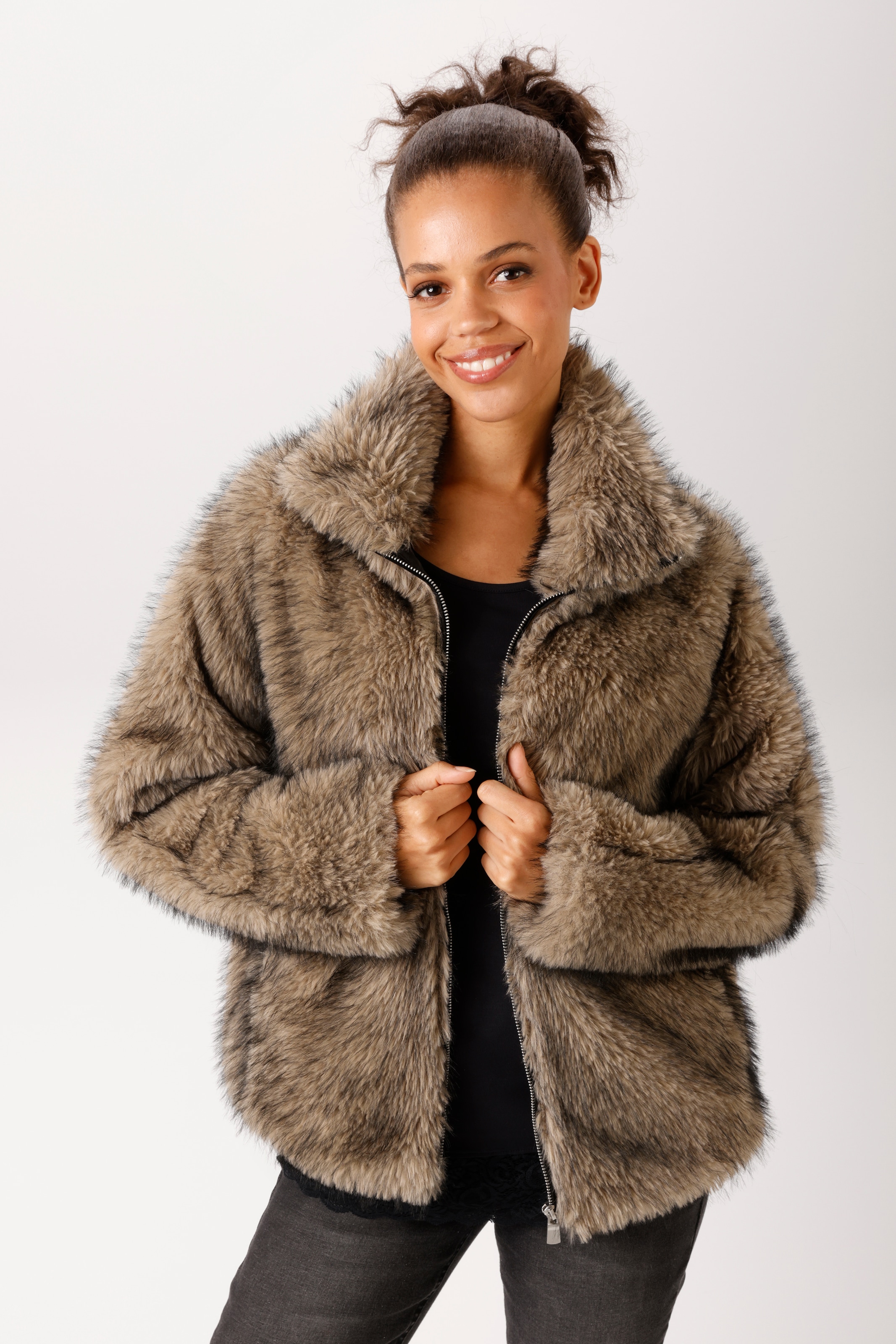 Aniston CASUAL Fellimitatjacke in effektvoller Optik - NEUE KOLLEKTION