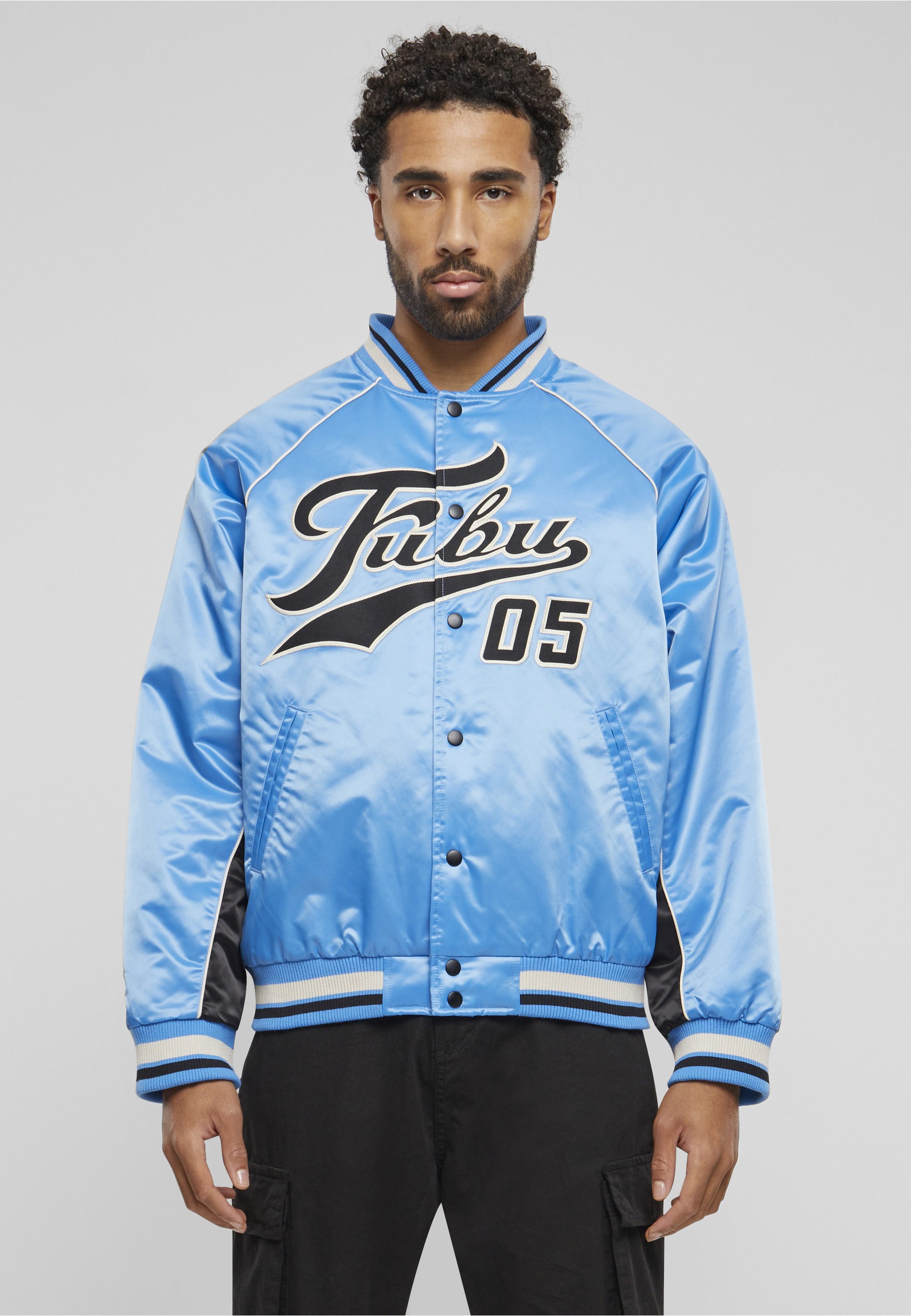 Fubu Bomberjacke »Fubu Herren FM241-012-1 Fubu Varsity Satin Raglan Bomber Jacket« 1 Stk. tlg. ohne Kapuze