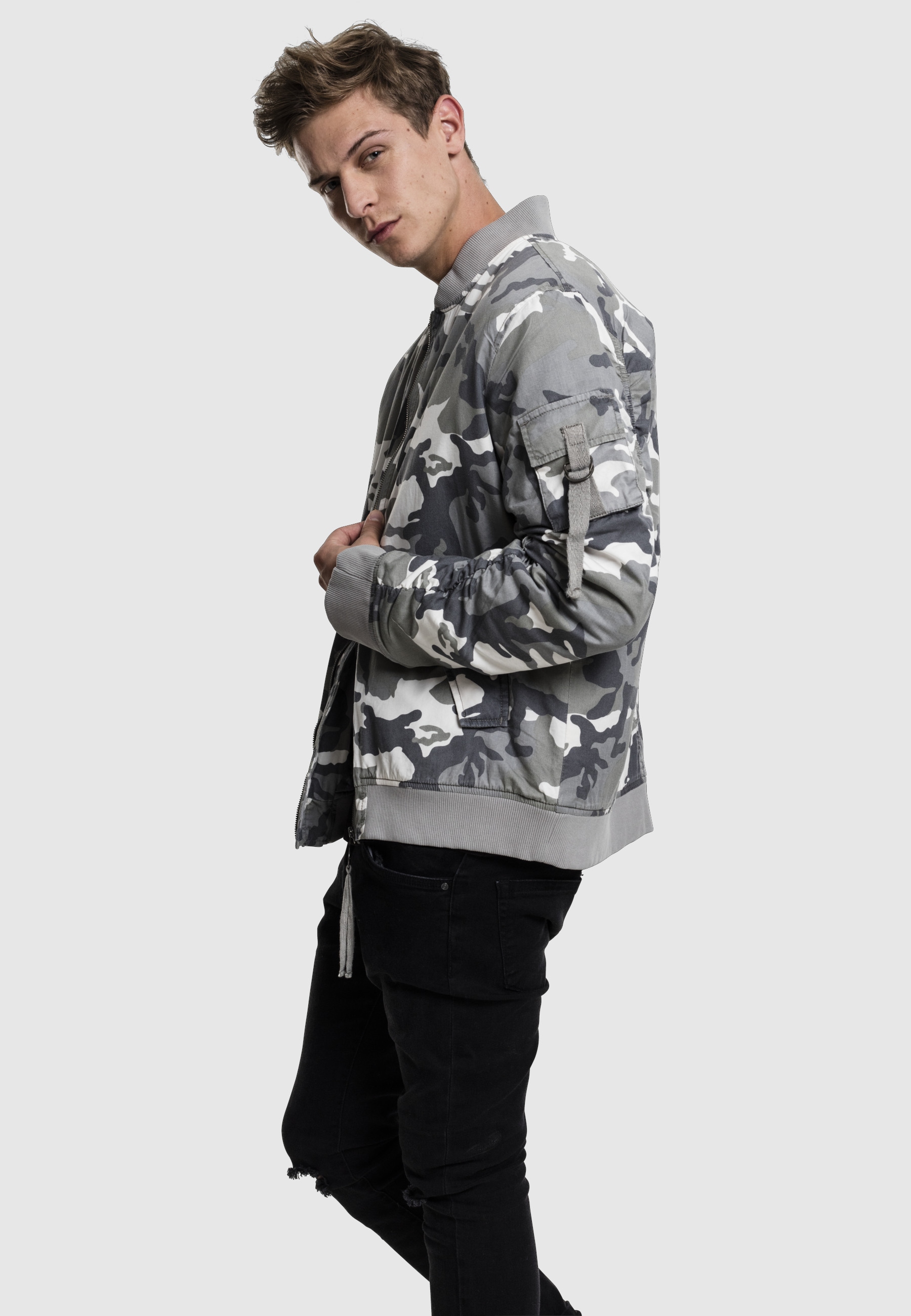 URBAN CLASSICS Bomberjacke »Urban Classics Herren Vintage Camo Cotton Bomber Jacket« 1 Stk. tlg. ohne Kapuze