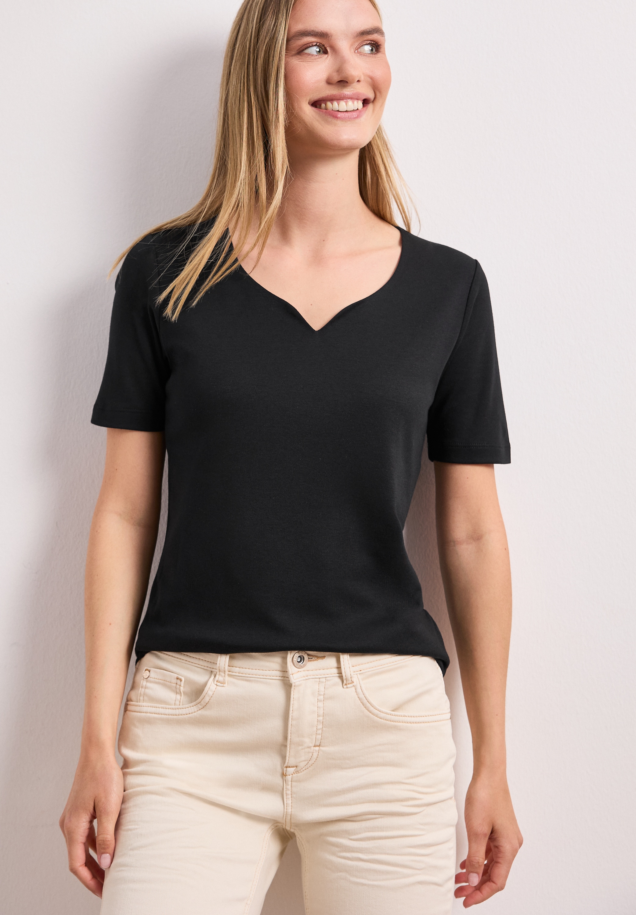 STREET ONE Kurzarmshirt "Style Ada" Sommershirt mit Herz-Ausschnitt