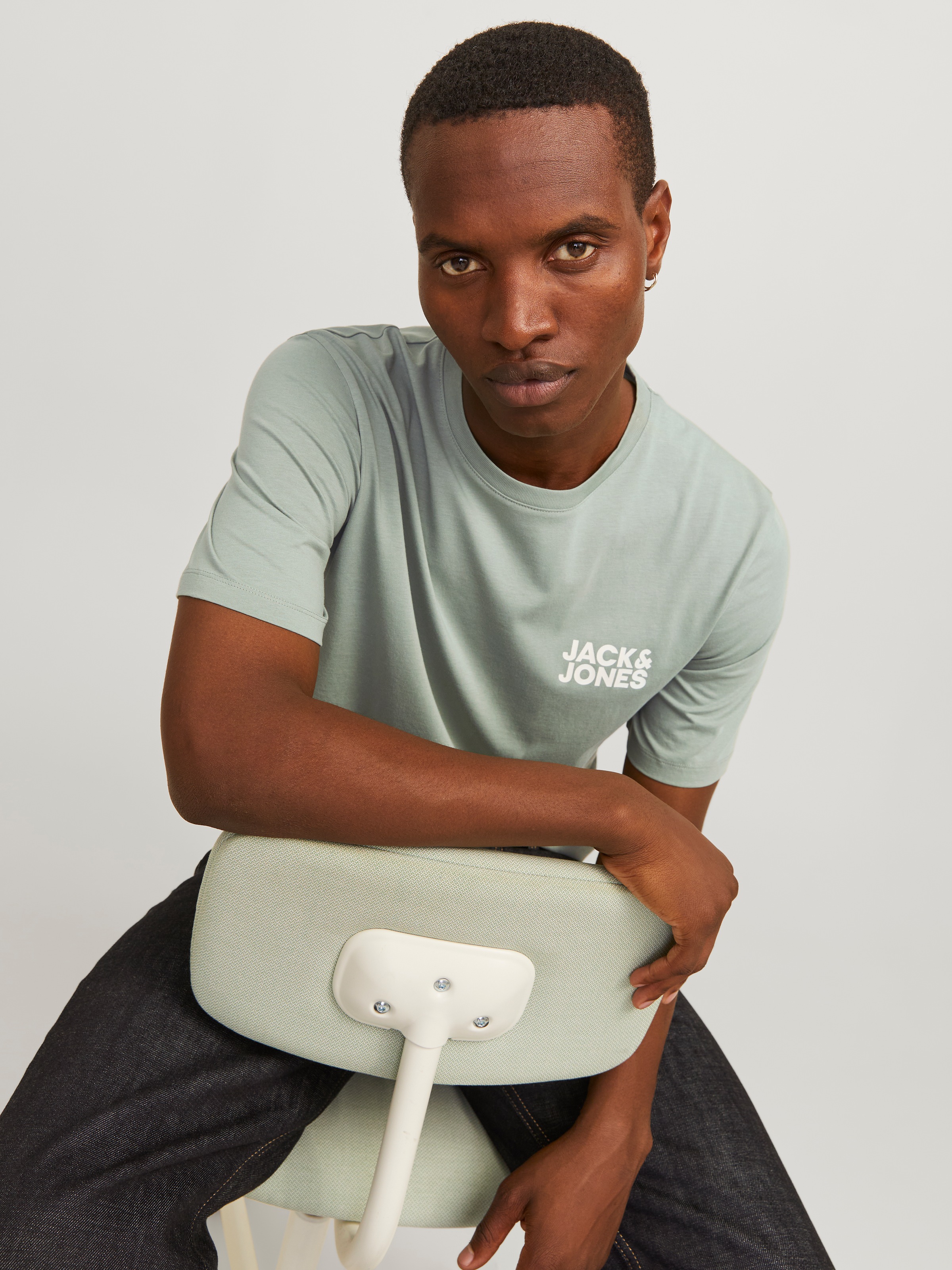 Jack & Jones Rundhalsshirt "JJECORP mit Logo-Print und klassischem Rundhals günstig online kaufen