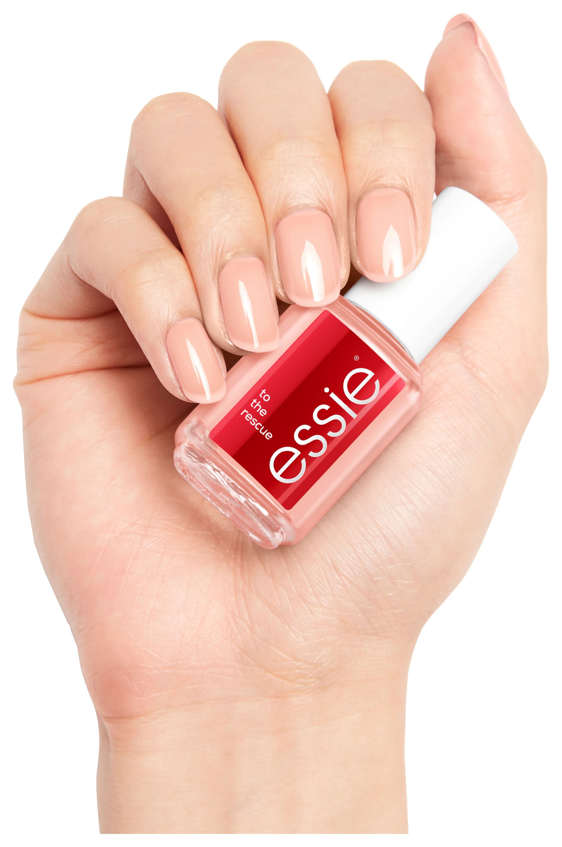 essie Nagelhärter »to the rescue«, mit dreifachem Proteinkomplex für starke Nägel.