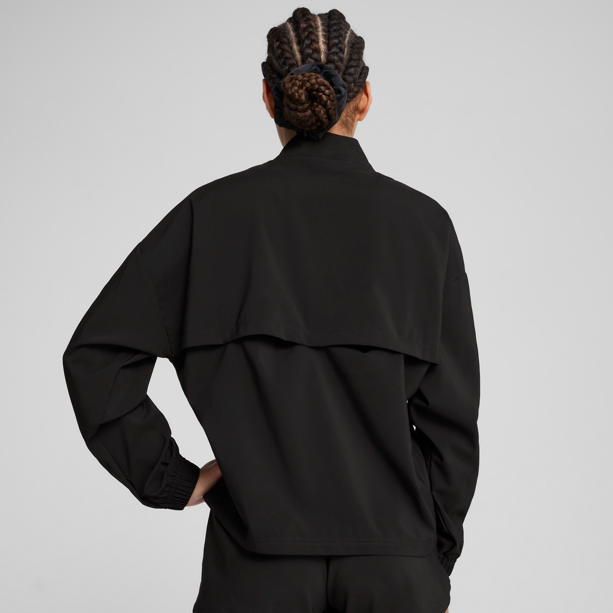 PUMA Trainingsjacke "W STRONG WOVEN JACKET" ohne Kapuze für Fitness-Workout günstig online kaufen