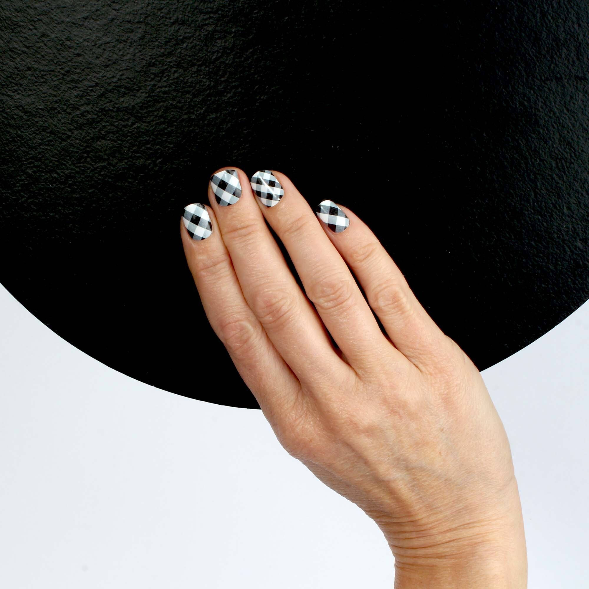 Vargu Nageldesign Zubehör »textile fusion«, aus zertifizierter Produktion (SGS / SEDEX) und Material (FSC)