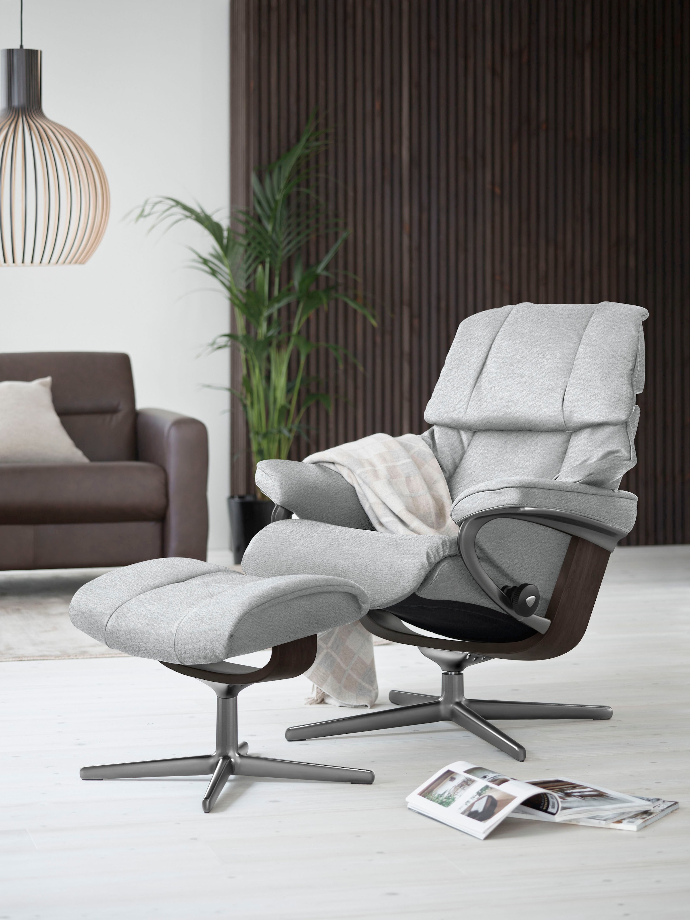 Stressless Relaxsessel "Reno", mit Cross Base, Größe S, M & L, Holzakzent W günstig online kaufen