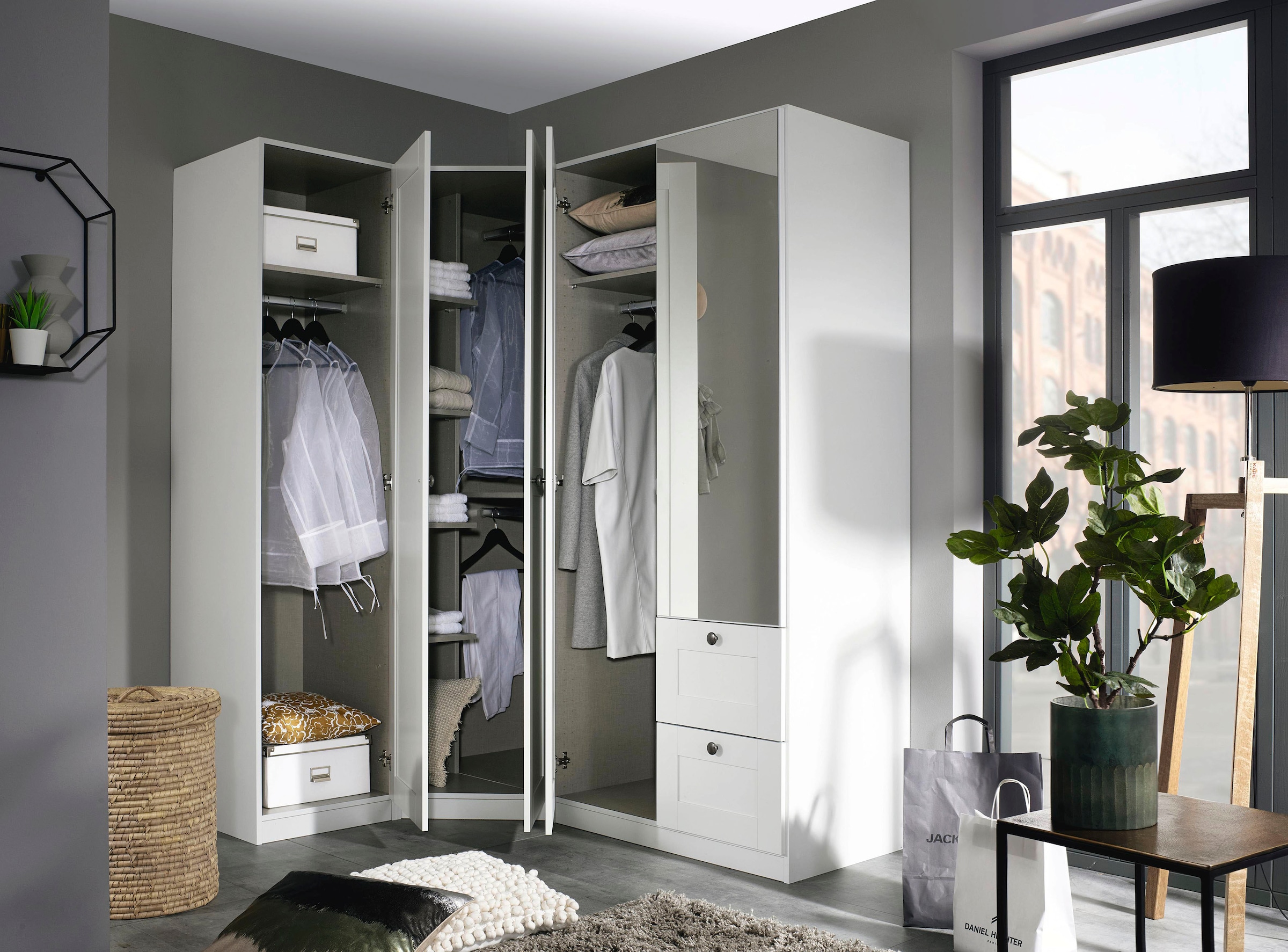 rauch Schrank-Set »Skagen«, (3 St.), Eckschrank, 1- und 2-trg. Schrank mit Schubkästen und Spiegel