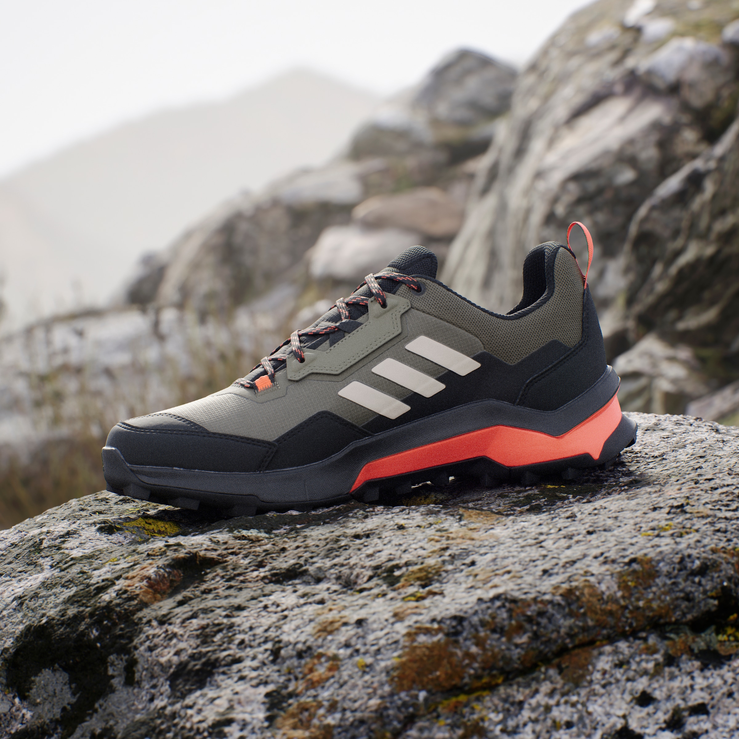 adidas TERREX Wanderschuh »TERREX AX4 GORE-TEX«, wasserdicht