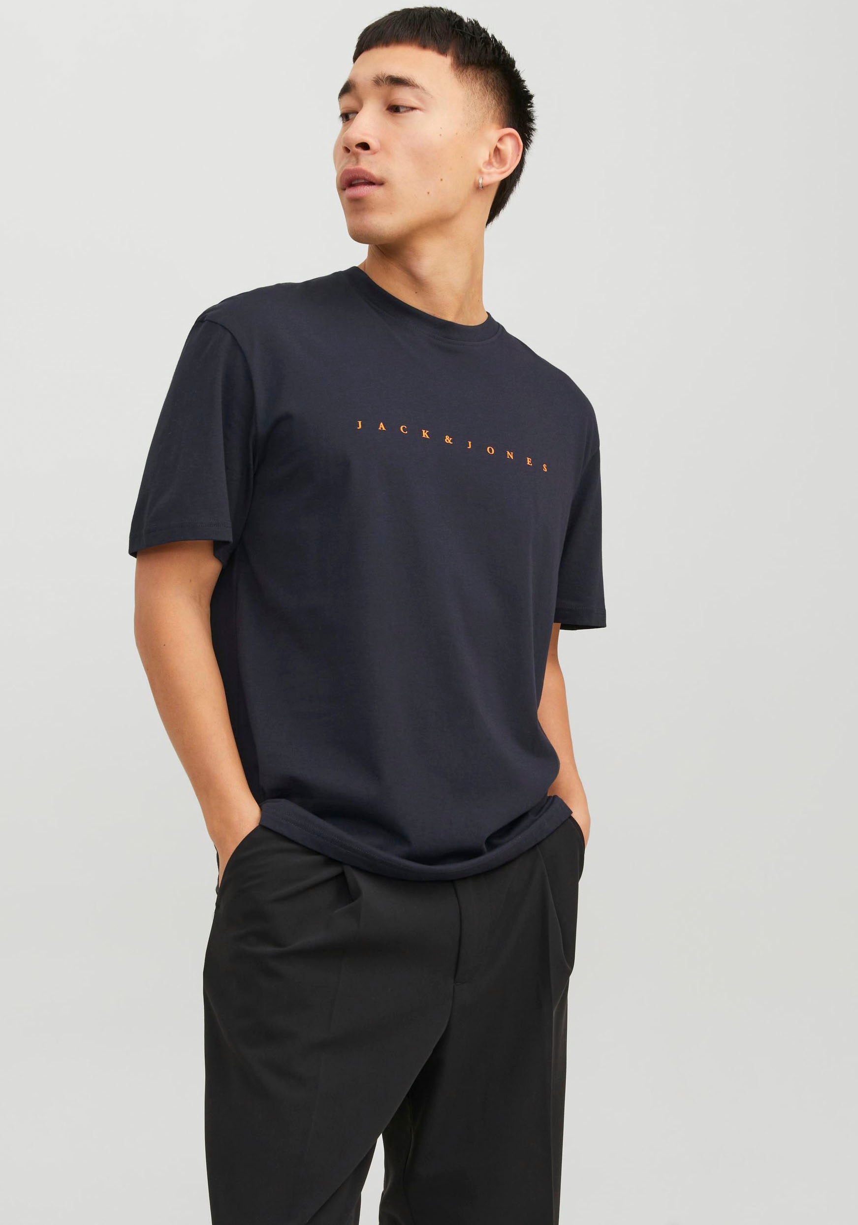 Jack & Jones Rundhalsshirt "JJESTAR mit Pigmentprint und Baumwollgefühl" Ba günstig online kaufen