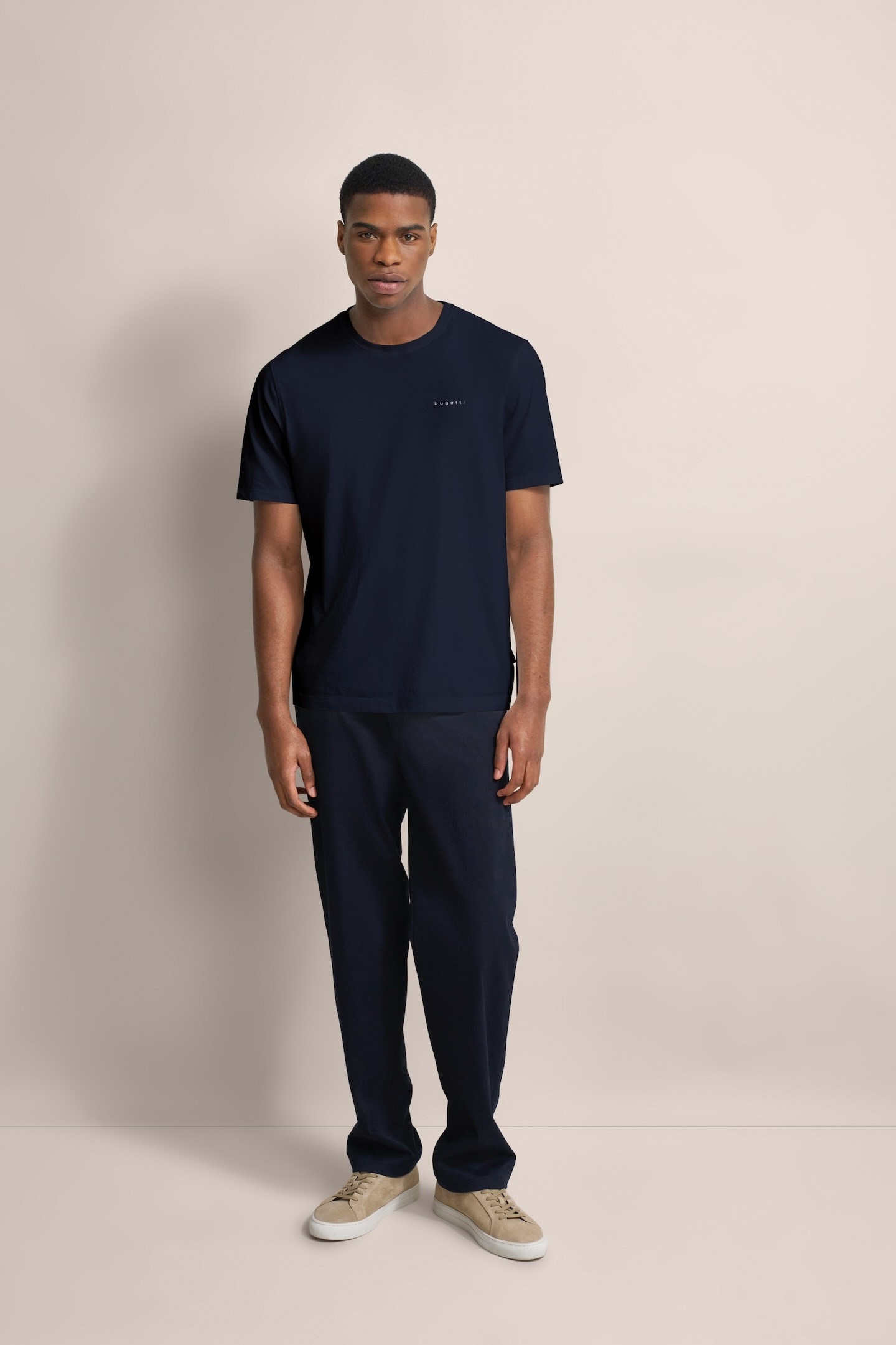 bugatti T-Shirt, mit kleinem bugatti Print