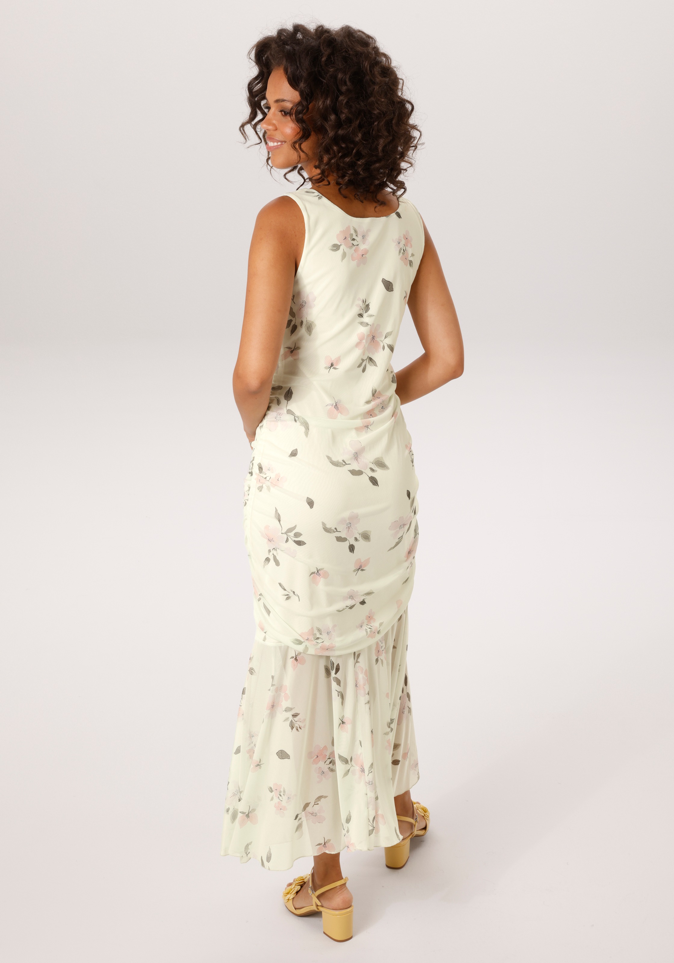 Aniston CASUAL Sommerkleid mit pastellfarbenem Blumendruck - NEUE KOLLEKTIO günstig online kaufen