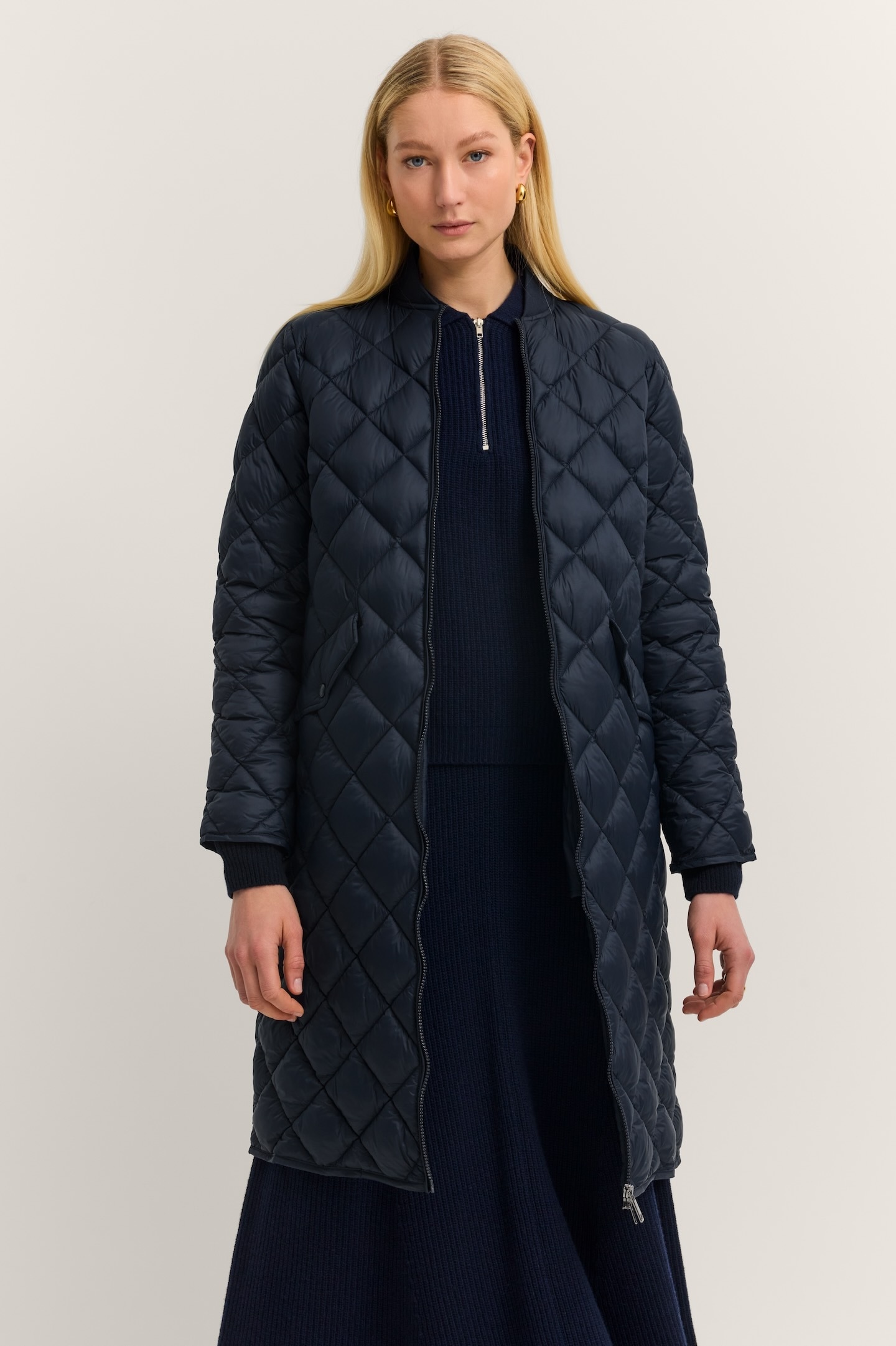 bugatti Kurzmantel "Airseries", mit Rautensteppung & Collegekragen günstig online kaufen