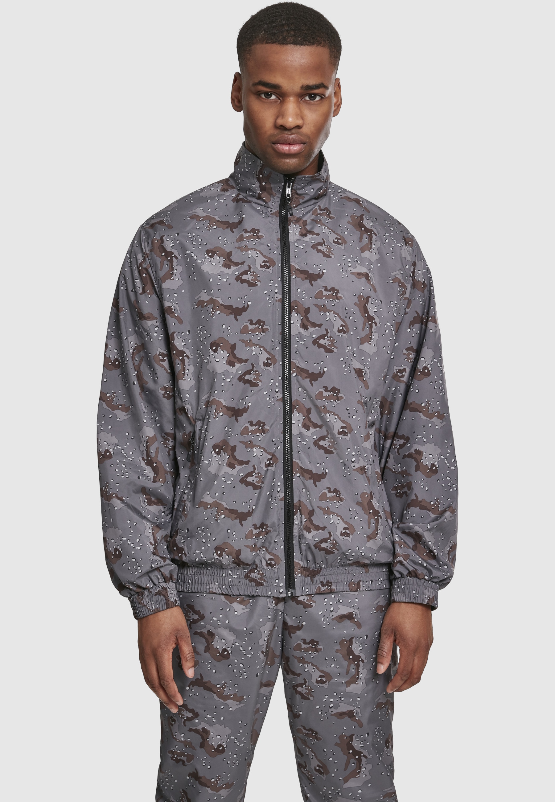 URBAN CLASSICS Anorak »Urban Classics Herren Camo Track Jacket« 1 Stk. tlg. ohne Kapuze