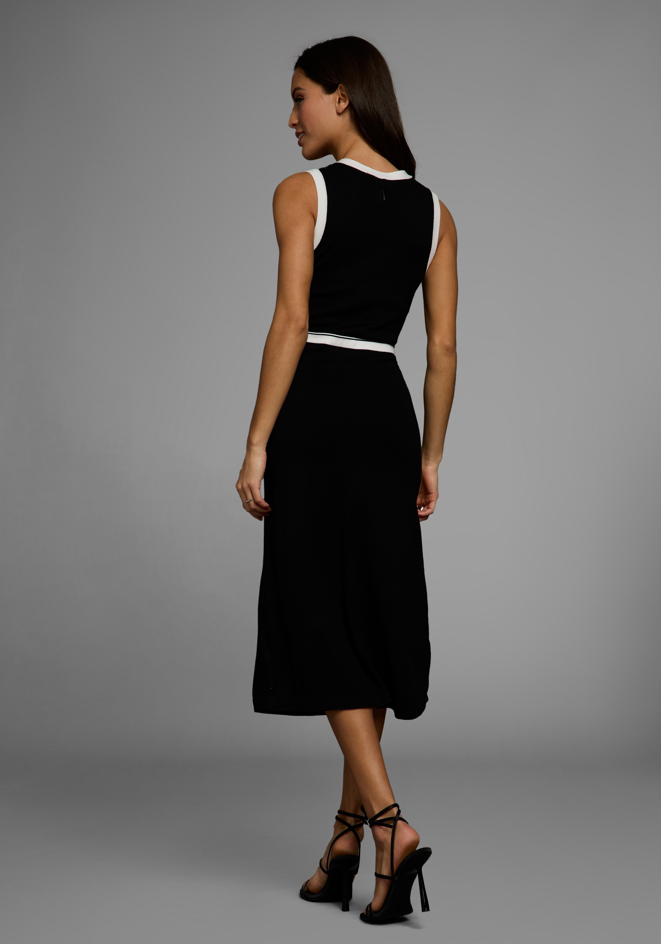 HECHTER PARIS Strickkleid, mit Kontrastdetails günstig online kaufen