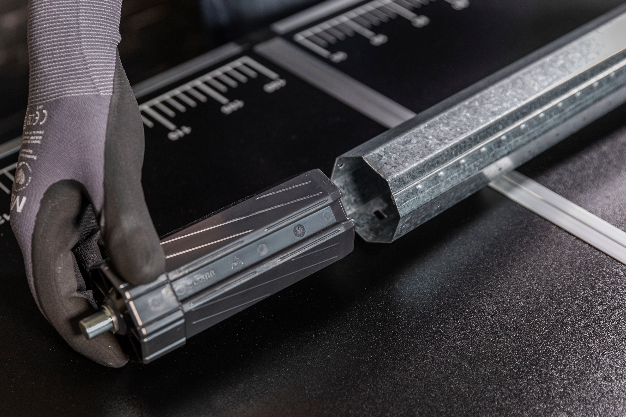 SCHELLENBERG Walzenhülse »Mini für 40 mm Achtkantwellen« Set, 1 Stk. tlg. Rollladenzubehör zur Verbindung von Rollladenwelle und Wandlager