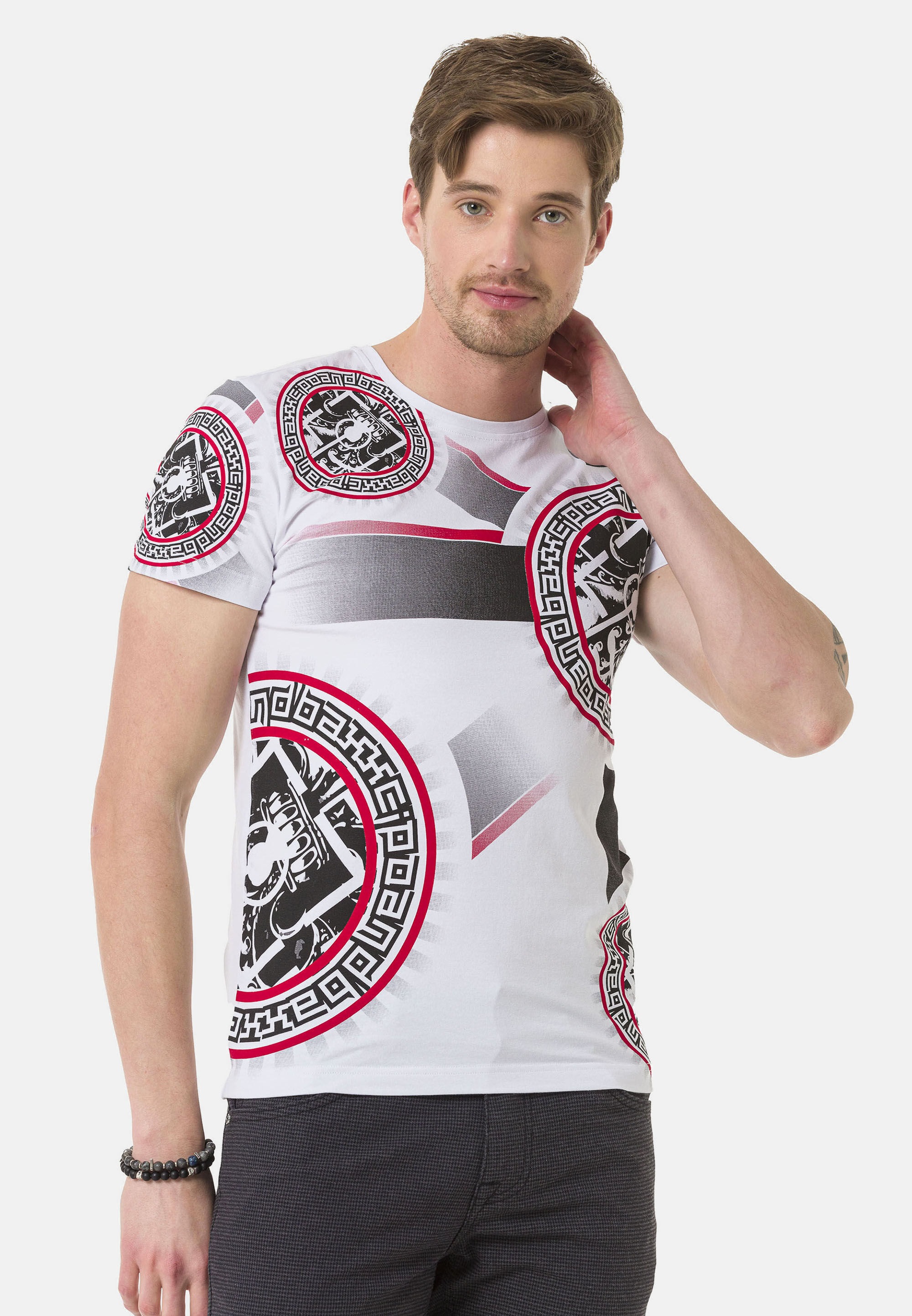 Cipo & Baxx T-Shirt »T-Shirt«, Frontprint mit verschiedenen Elementen