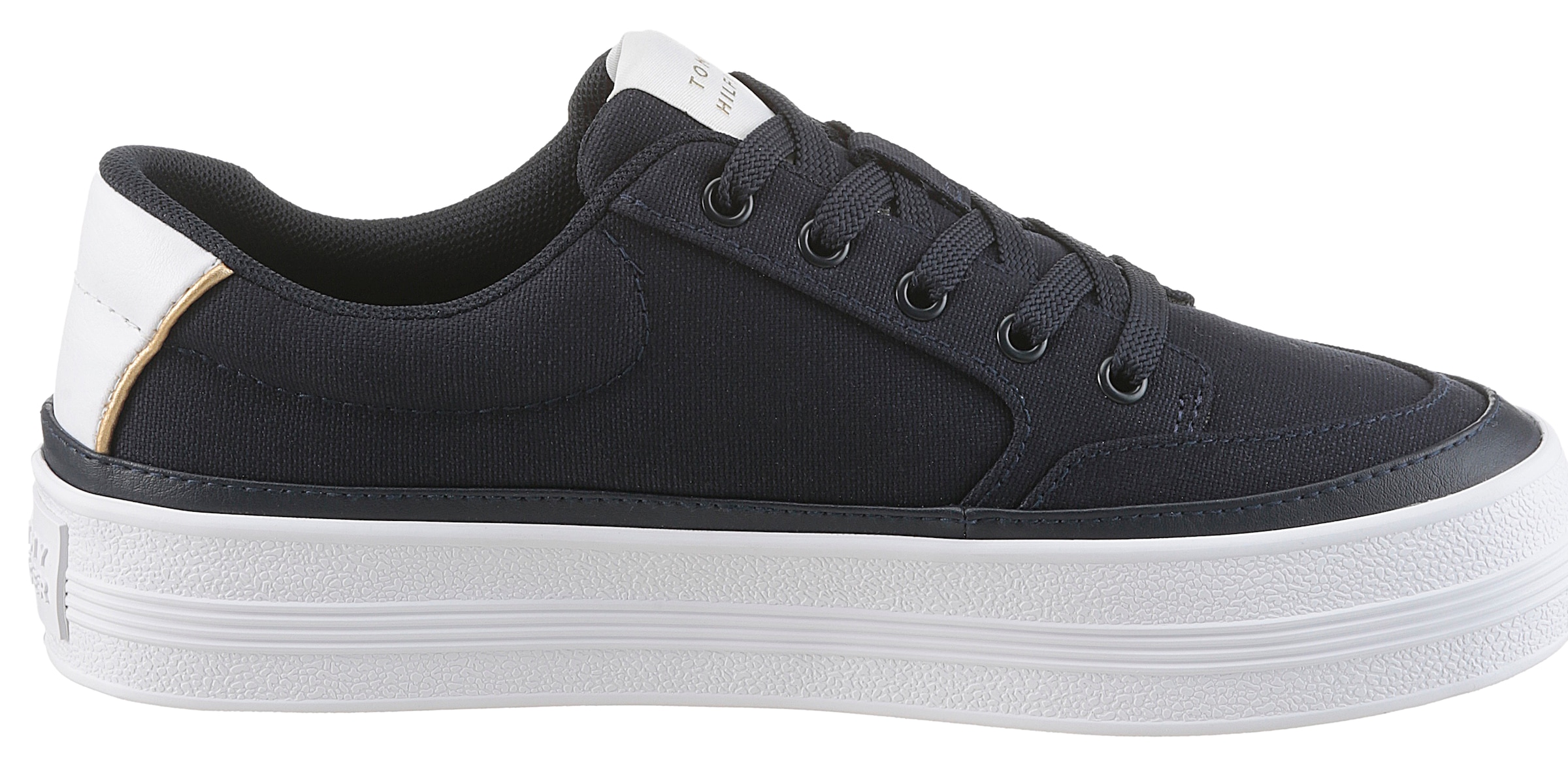Tommy Hilfiger Plateausneaker »ESSENTIAL VULC TEXTILE SNEAKER«, Freizeitschuh, Halbschuh, Schnürschuh mit goldfarbenen Details