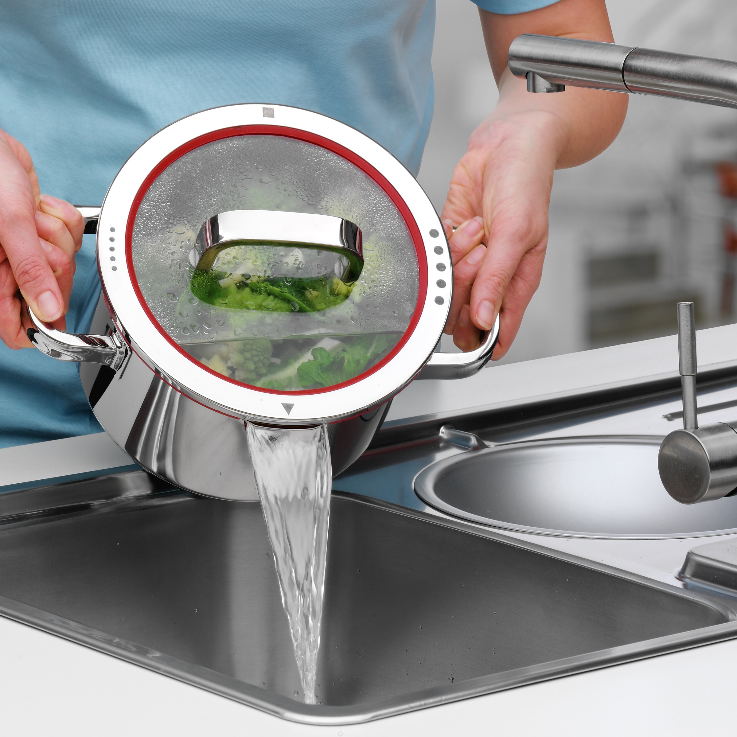 WMF Bratentopf »Function 4«, Cromargan® Edelstahl Rostfrei 18/10, (2 tlg.), wärmereduzierende Griffe, mit 4 Abgießfunktionen, Innenskalierung